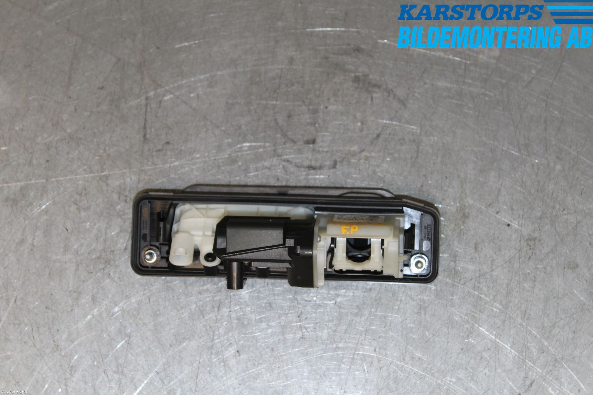 Mercedes-Benz MB CLA-KLASS (C117/X117) 13-19 Bakluke Handtak Ytre
