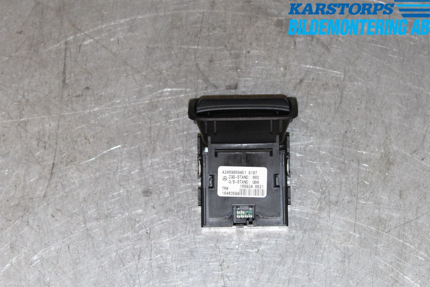Mercedes-Benz MB CLA-KLASS (C117/X117) 13-19 Bryter Parkeringsbrems