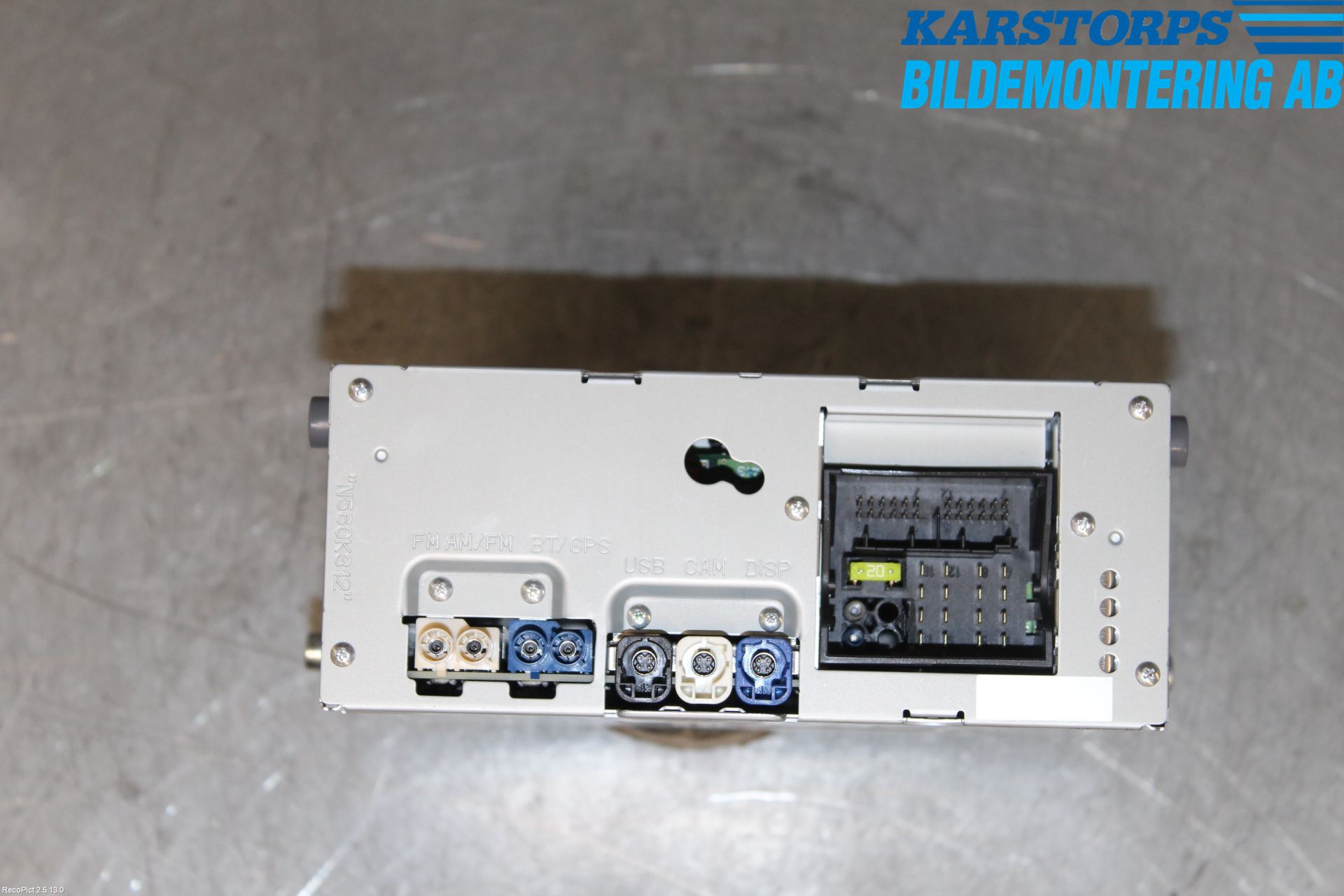 Mercedes-Benz MB C-KLASS (W205) 14-21 Stereo Radio Med Cd