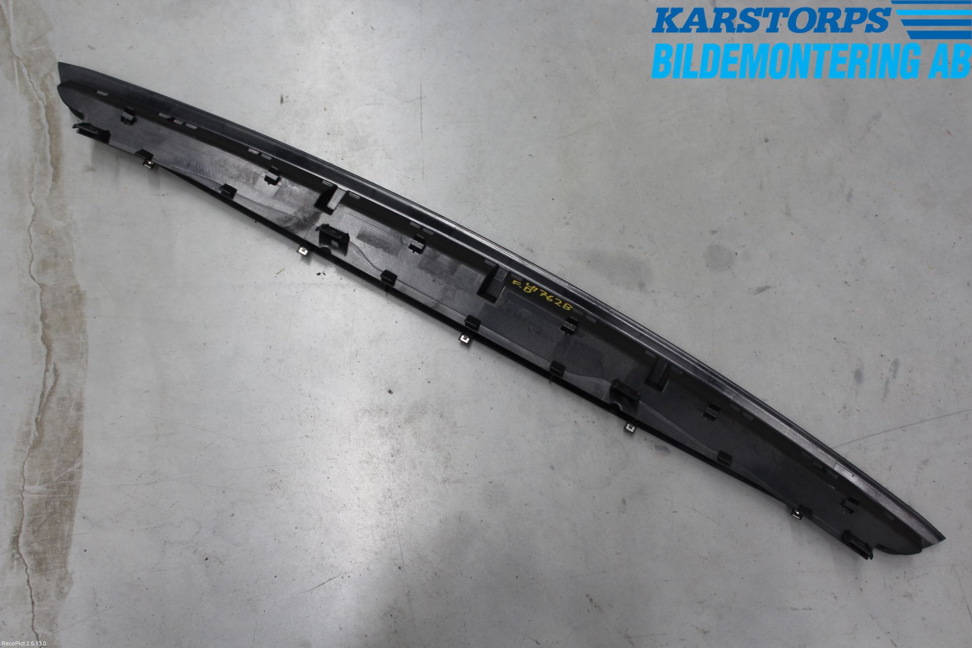 BMW 7 F01/02/03/04 09-15 Dashbord Kanal - Dyse