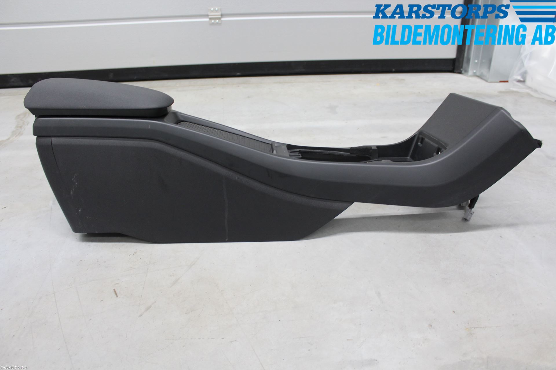 Volvo V40 12-19 Innr Konsoll-Lomme