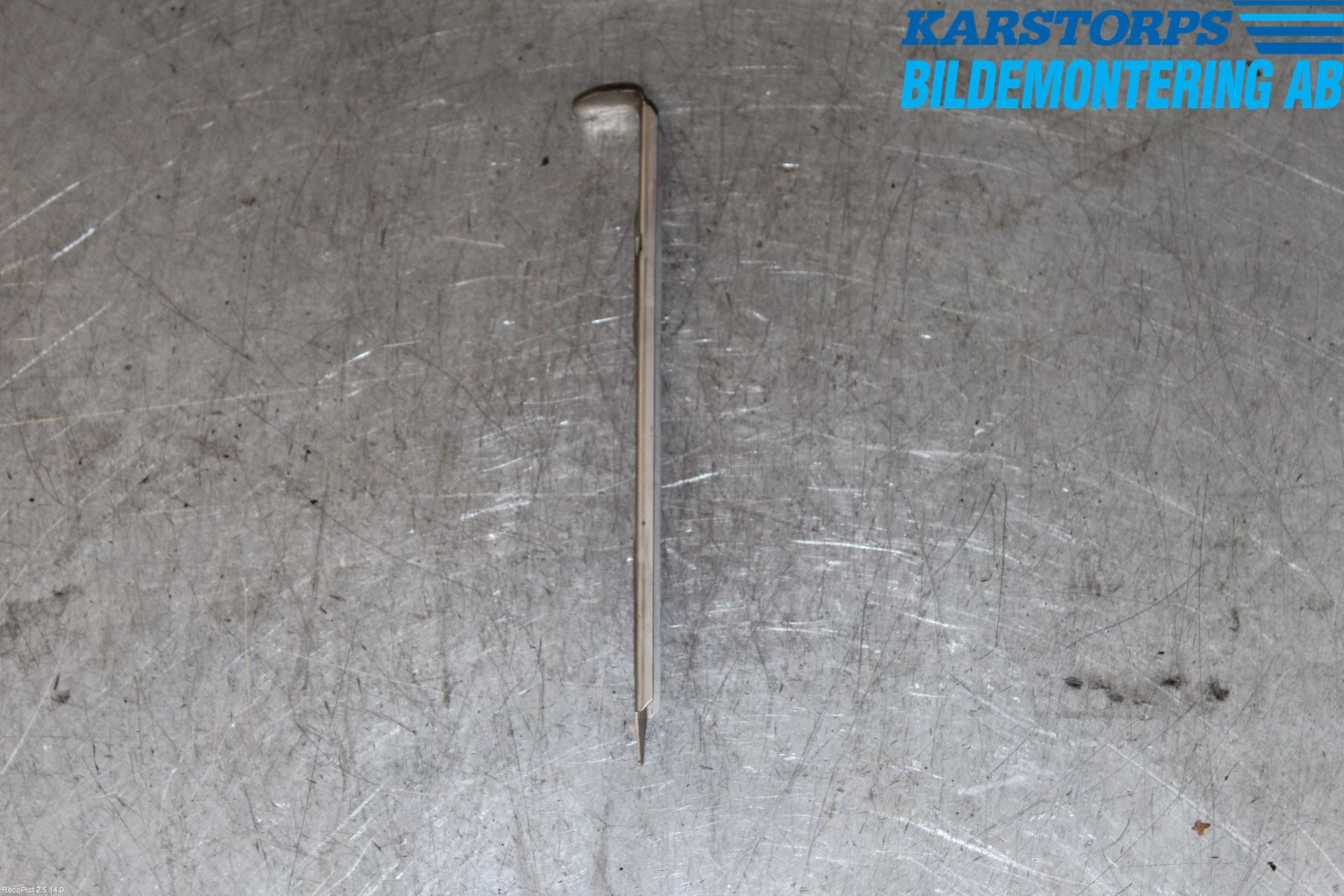 Volvo XC70 08-13 Frontlykt Holder-Feste