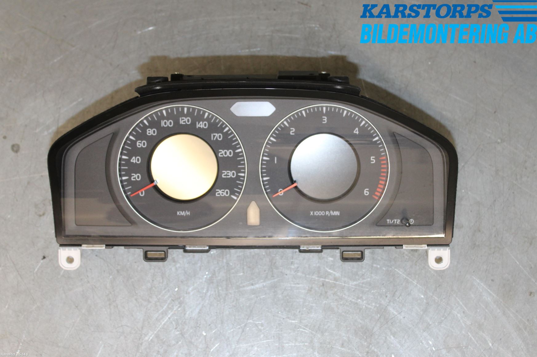 Volvo XC70 08-13 Instr Kombinert