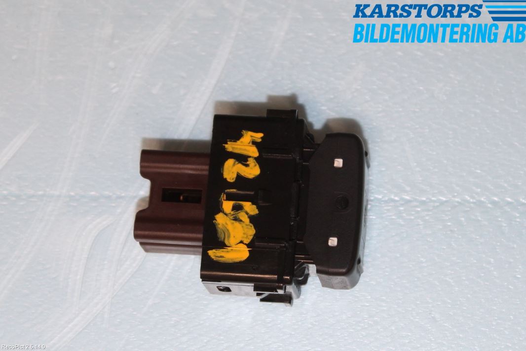 Nissan NAVARA 05-16 Bryter Varmesete