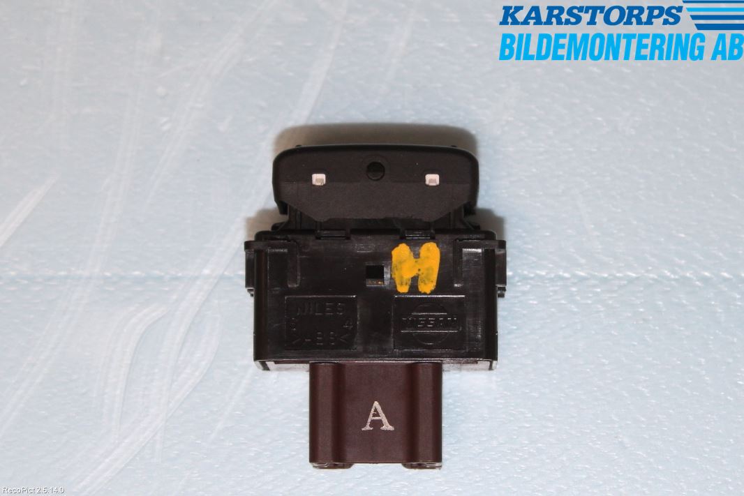 Nissan NAVARA 05-16 Bryter Varmesete