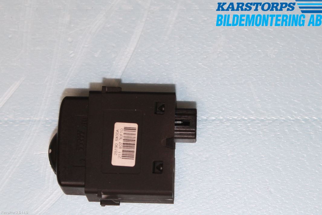 Nissan NAVARA 05-16 Frontlykt Lysspredderreg