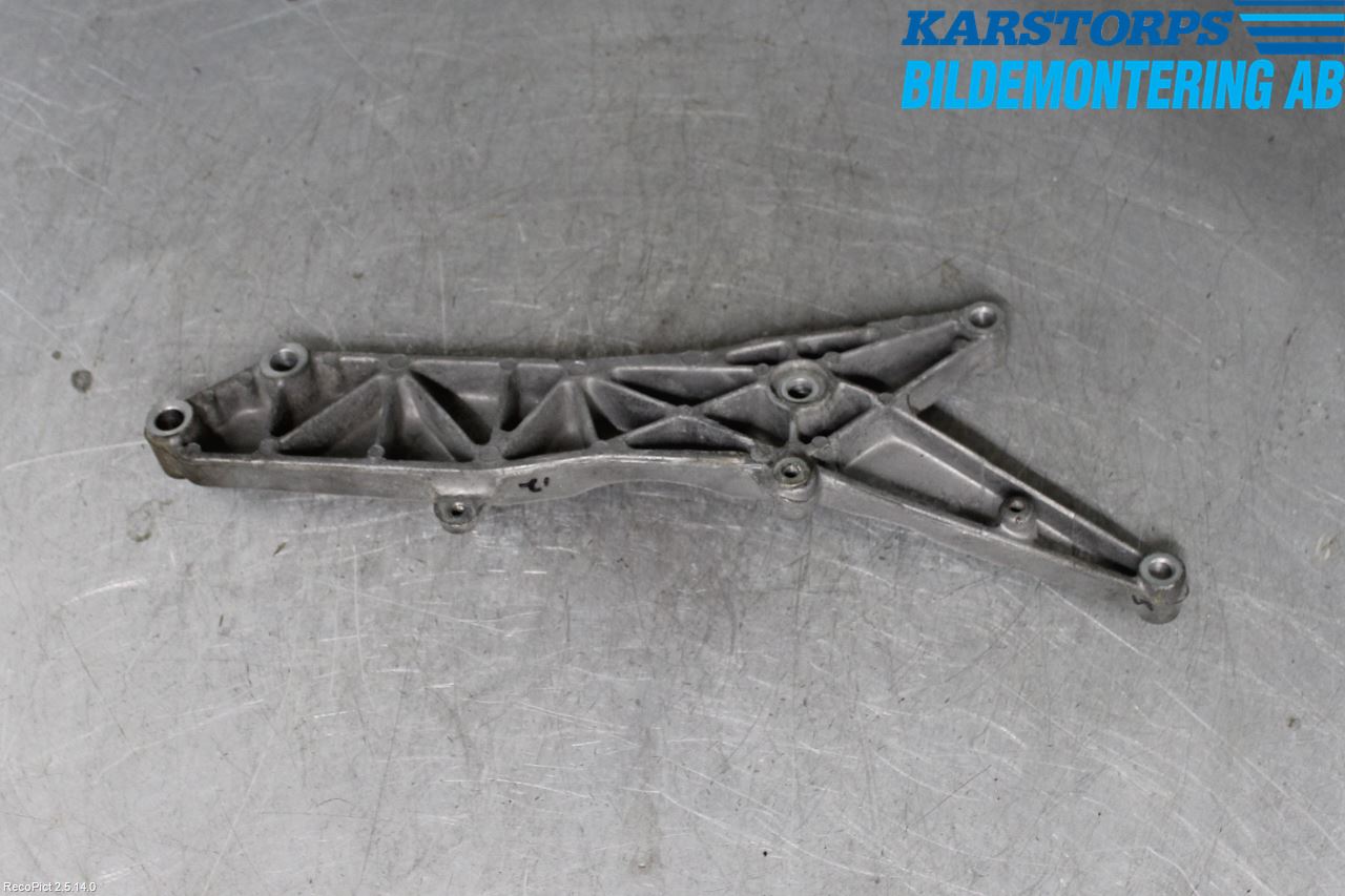 Volvo XC70 08-13 Ac Kompressor-Festebrakett