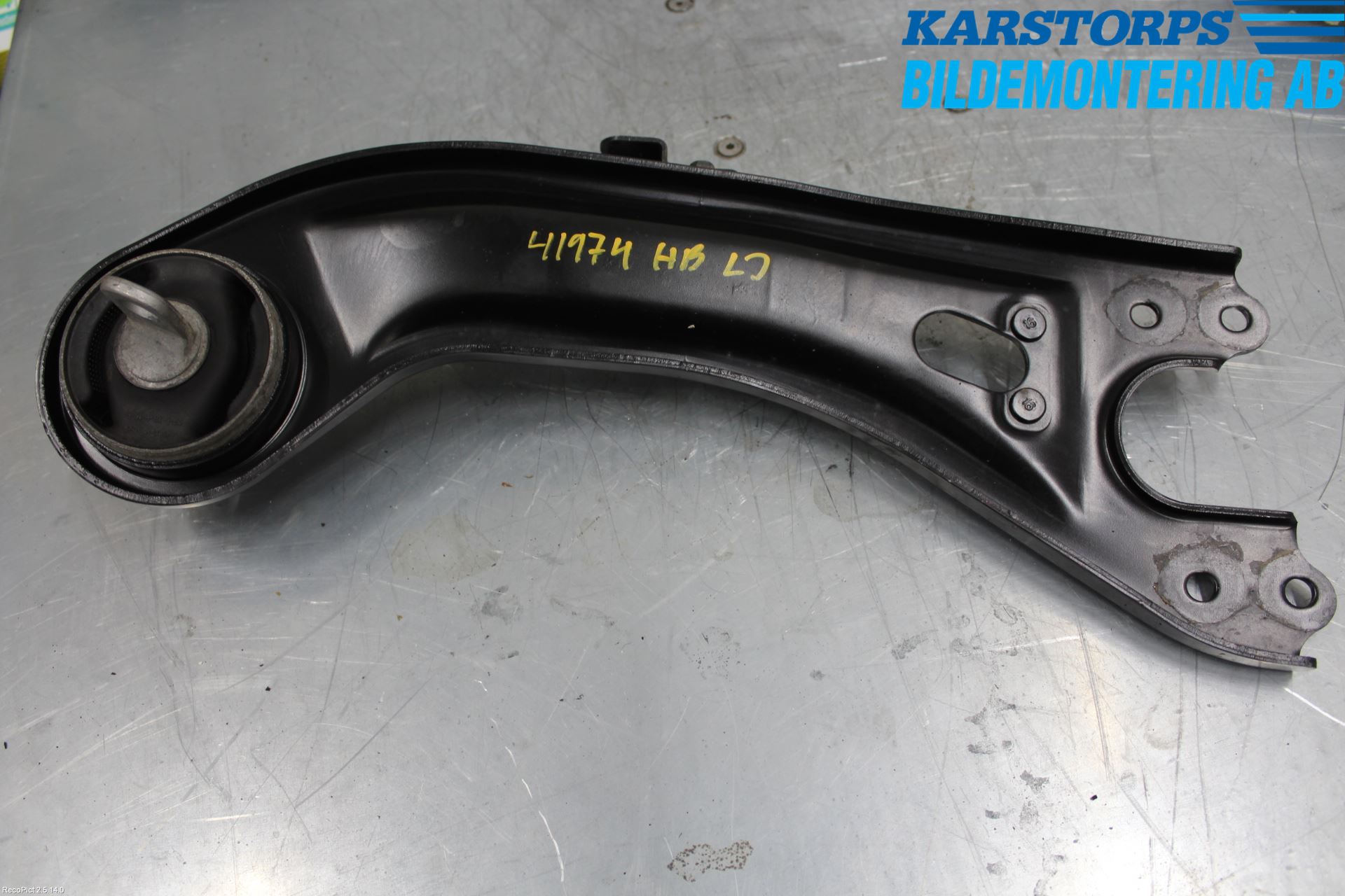 Hyundai i40 16-18 Bærearm Bak Høyre