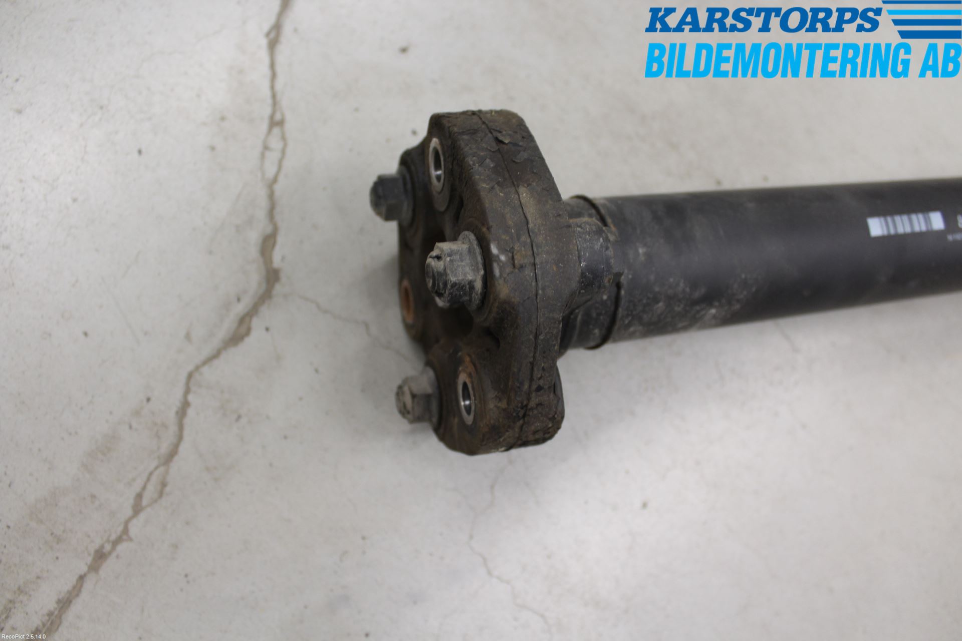 BMW 3 F30/F31/F80 12-19 Mellomaksel Kompl