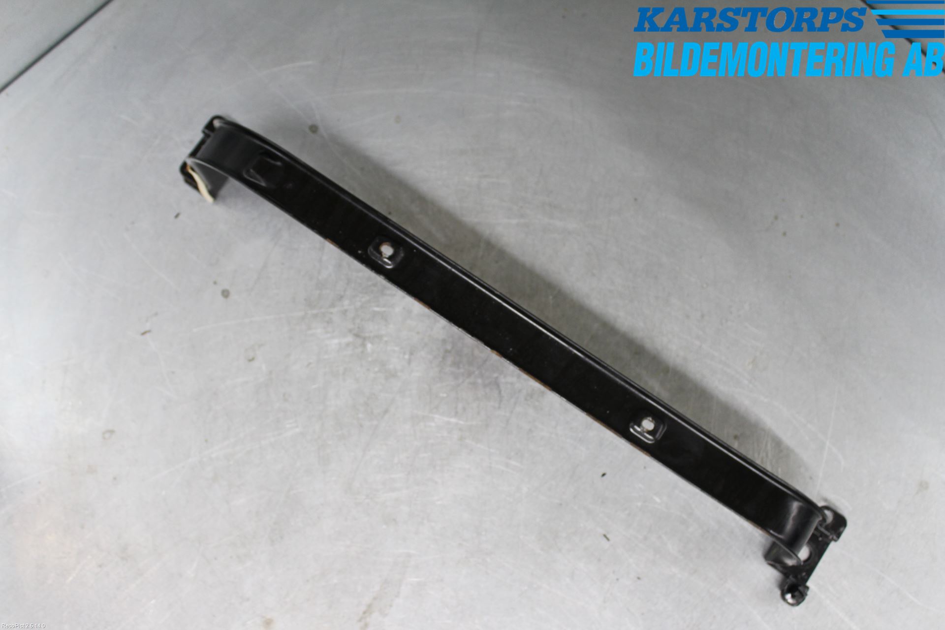 Volvo V70 08-13 Drivstofftank Bånd-Feste