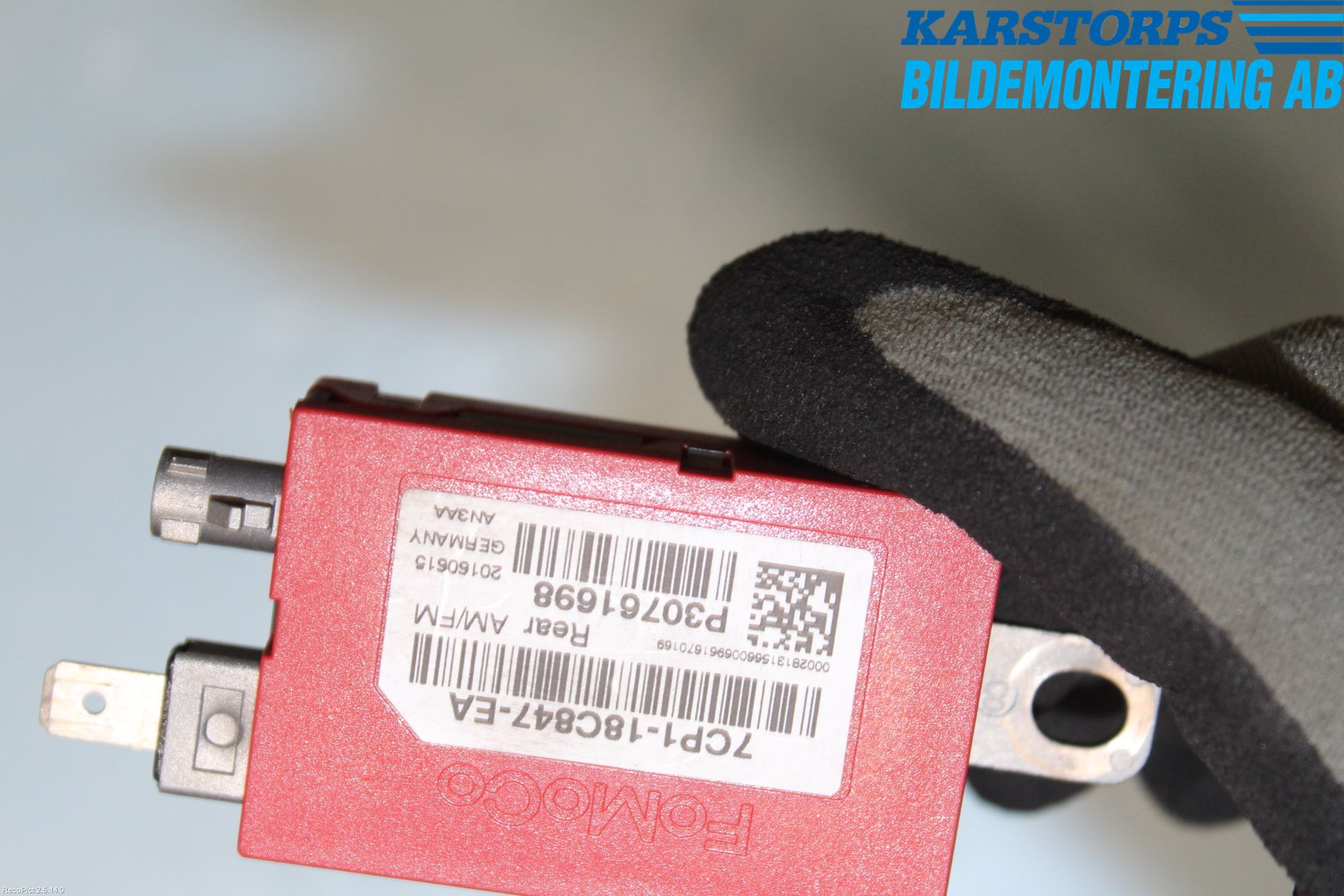 Volvo V40 CROSS COUNTRY 13-19 Stereo Antenneforsterker
