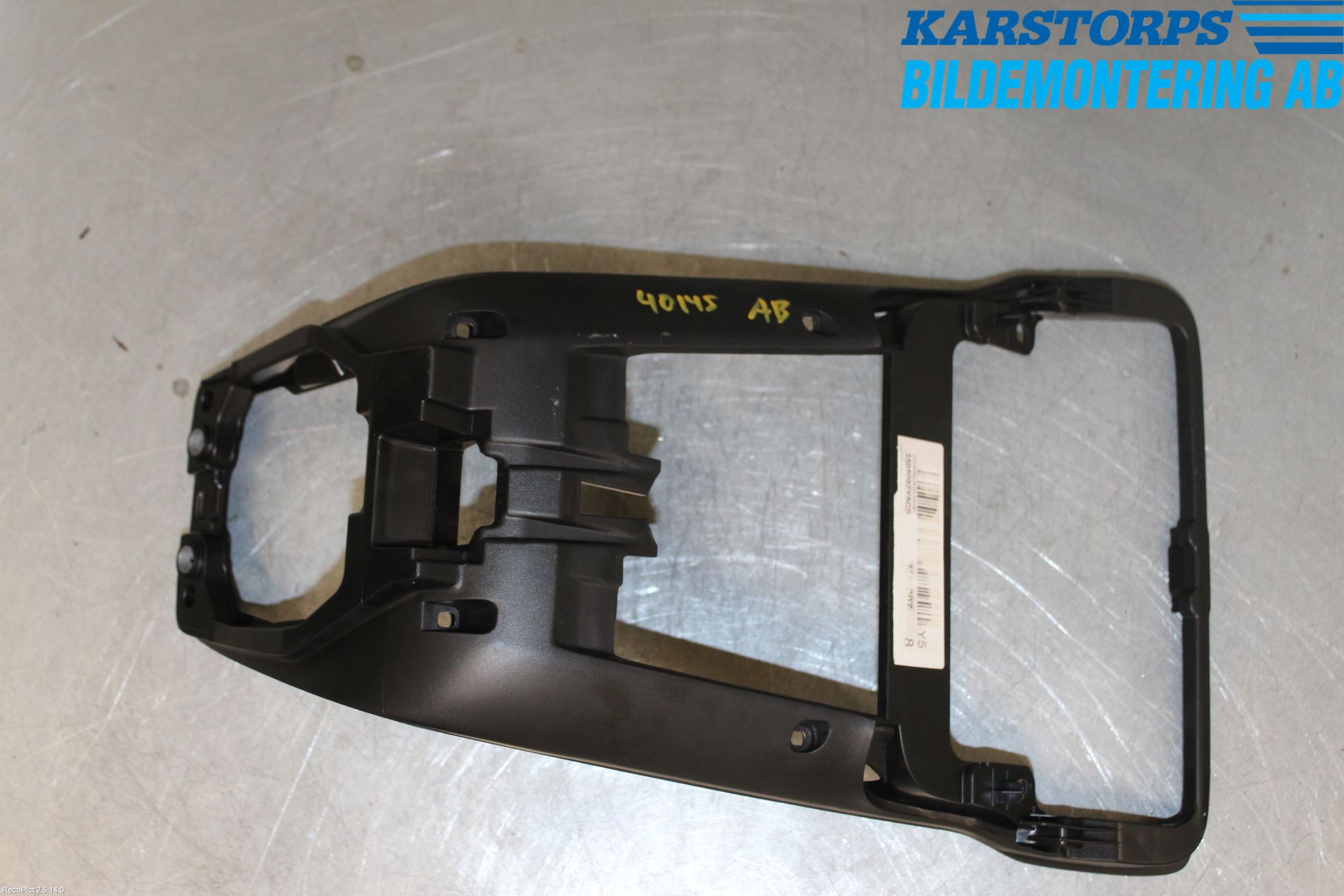 Volvo V40 CROSS COUNTRY 13-19 Instrumentkonsoll Midt