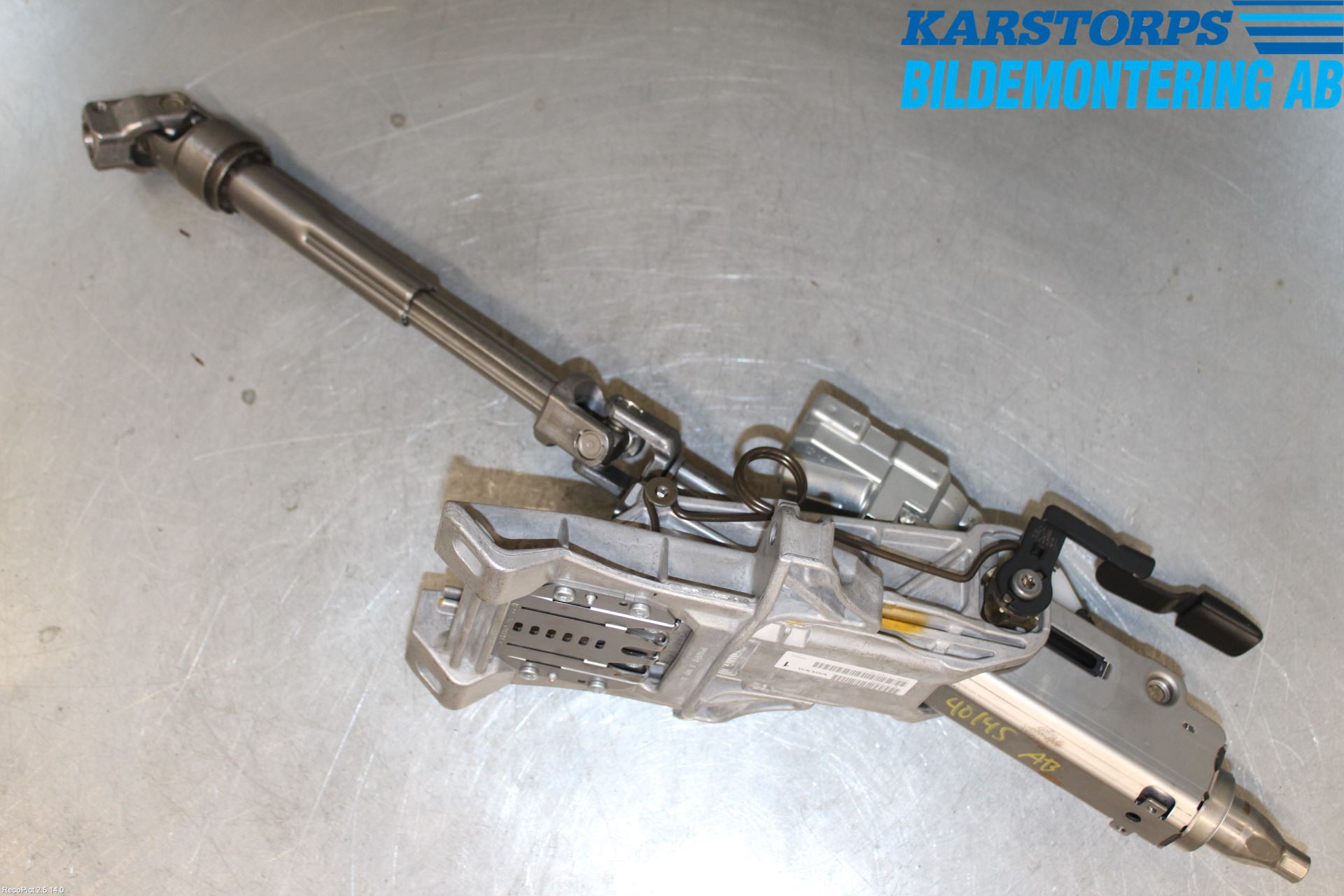 Volvo V40 CROSS COUNTRY 13-19 Rattakselaggregat Justerbart