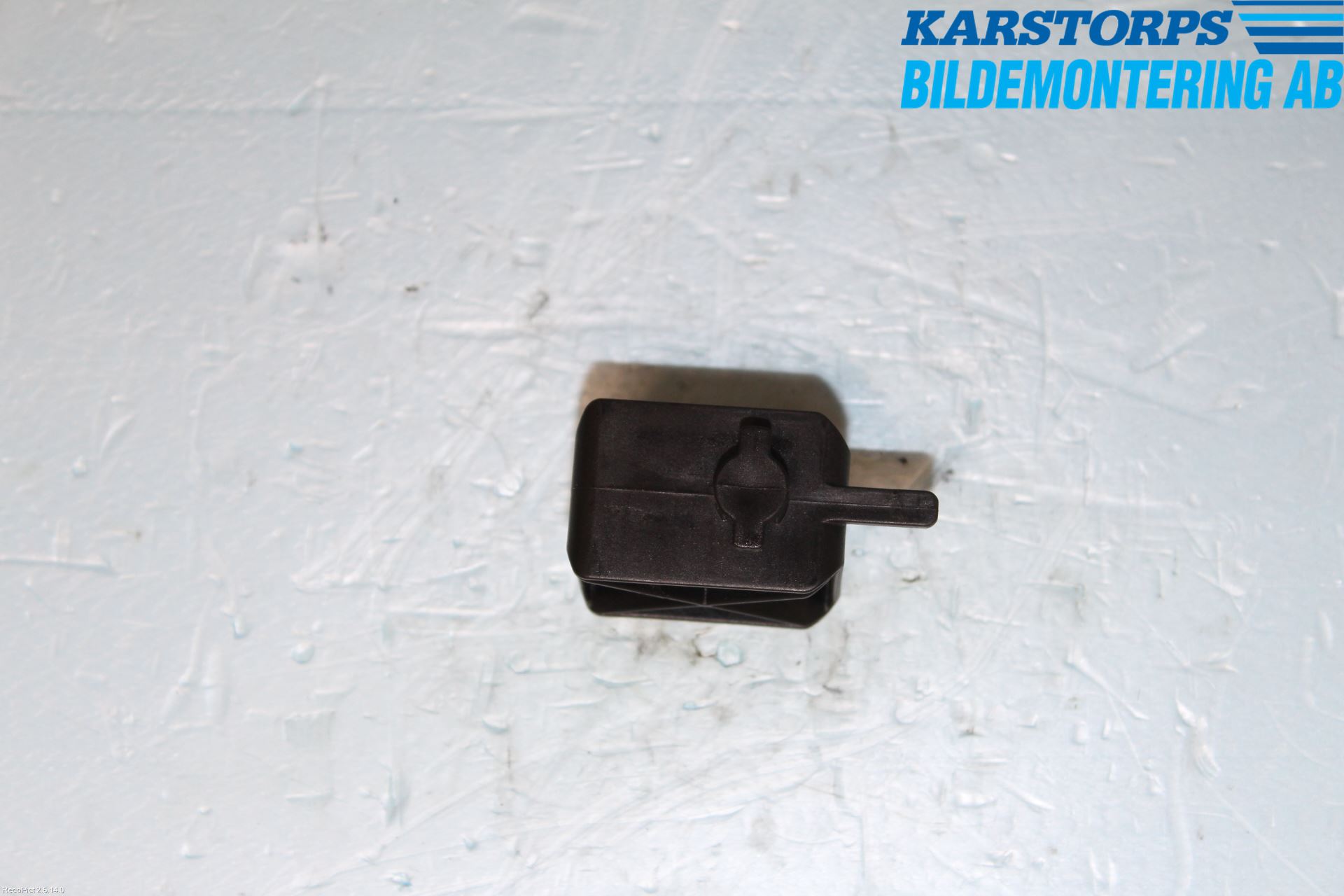Volvo XC60 14-17 Radiator Feste - Ramme - Bjelk