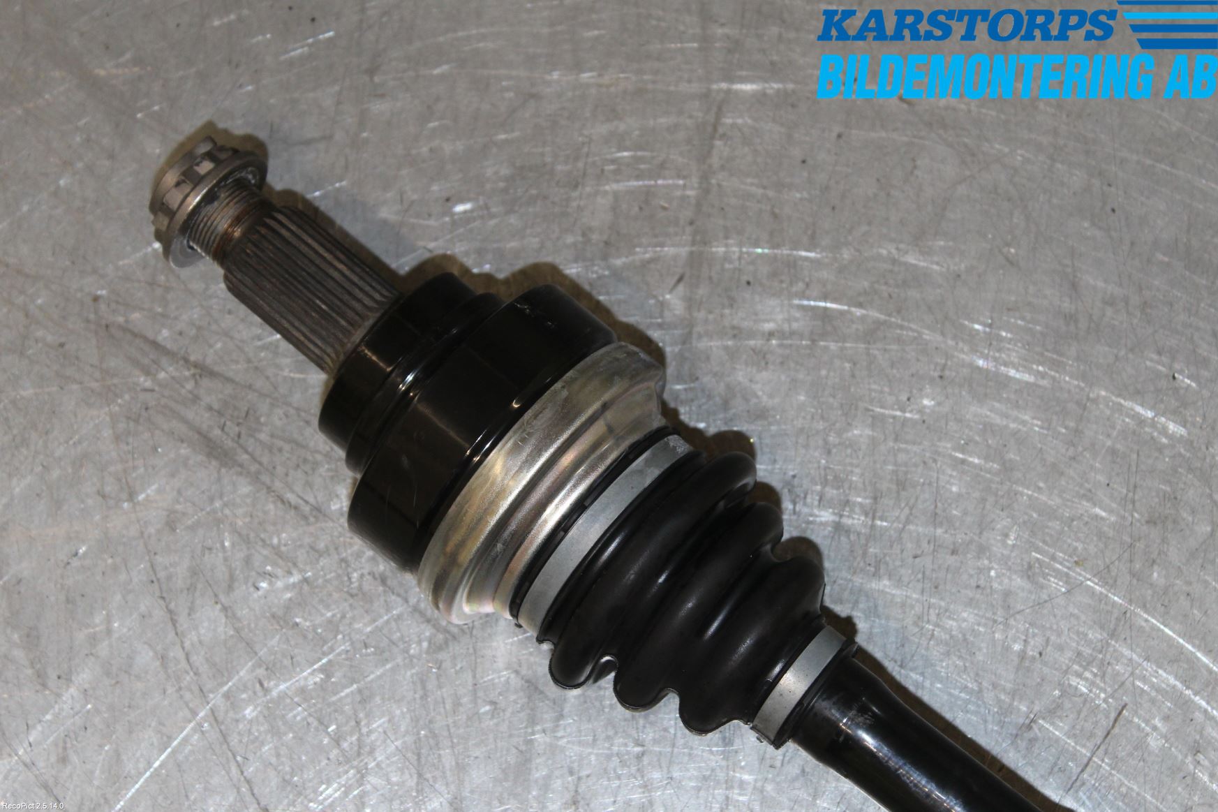 BMW 1 F20/F21 11-19 Drivaksel Bak Kompl Venstre