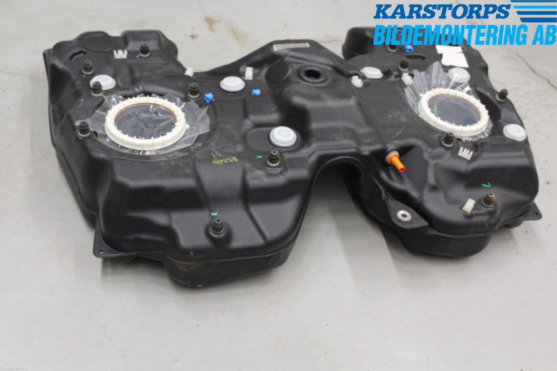 Mercedes-Benz MB GL/GLS-KLASS (X166) 12-19 Drivstofftank Diesel