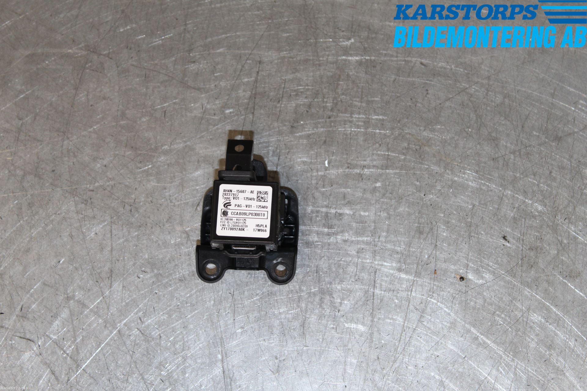 Volvo V60 CROSS COUNTRY 16-18 Startsperre Kontakt
