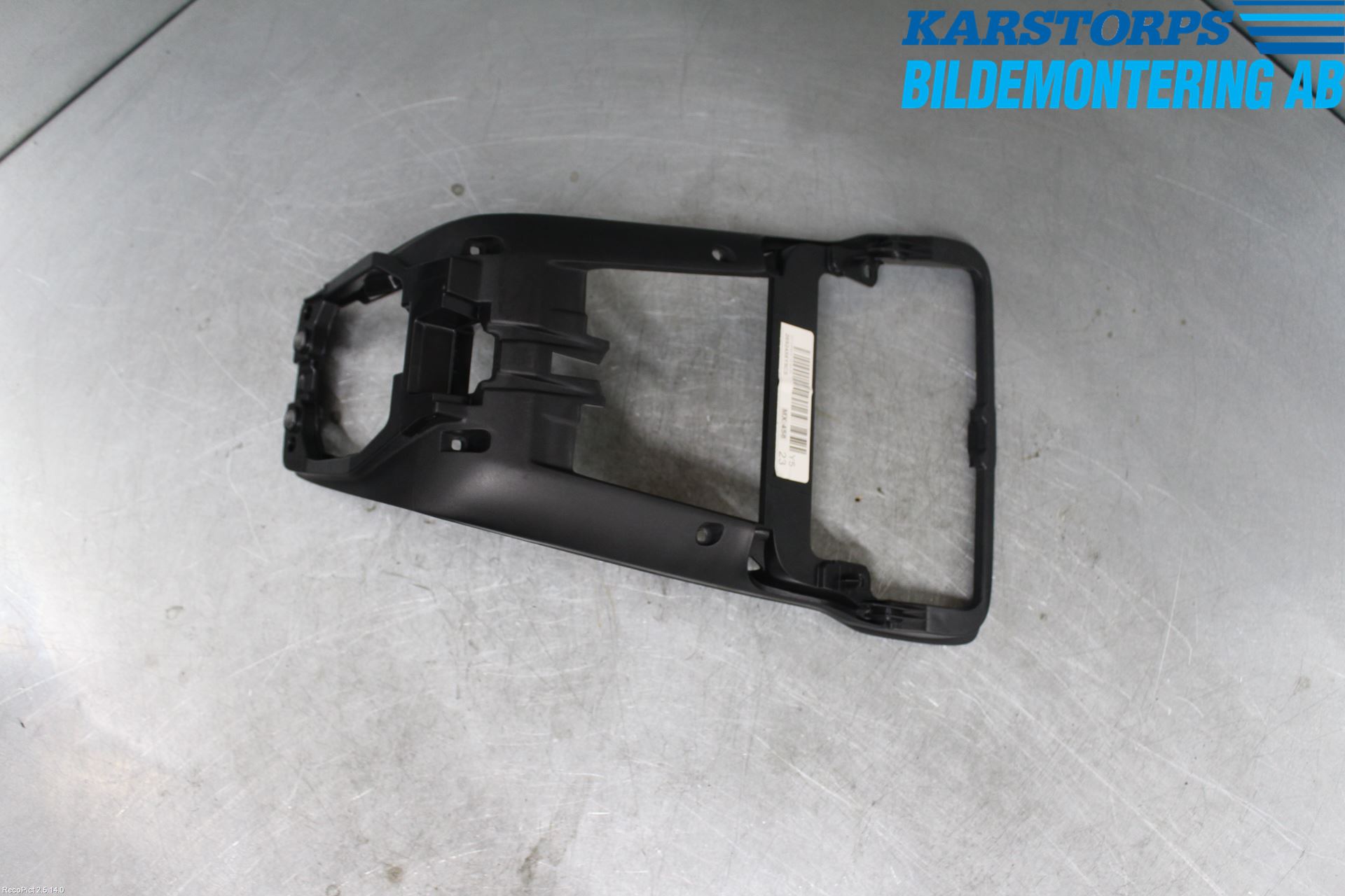 Volvo V40 CROSS COUNTRY 13-19 Instrumentkonsoll Midt