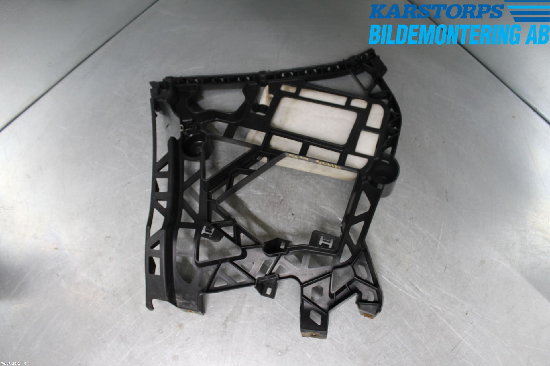Mercedes-Benz MB GL/GLS-KLASS (X166) 12-19 Støtfangerfeste Bak Venstre
