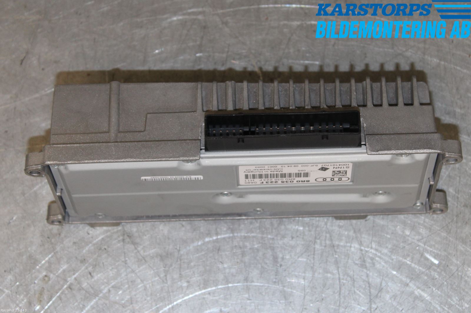 Audi A4/S4 08-11 Stereo Forsterker