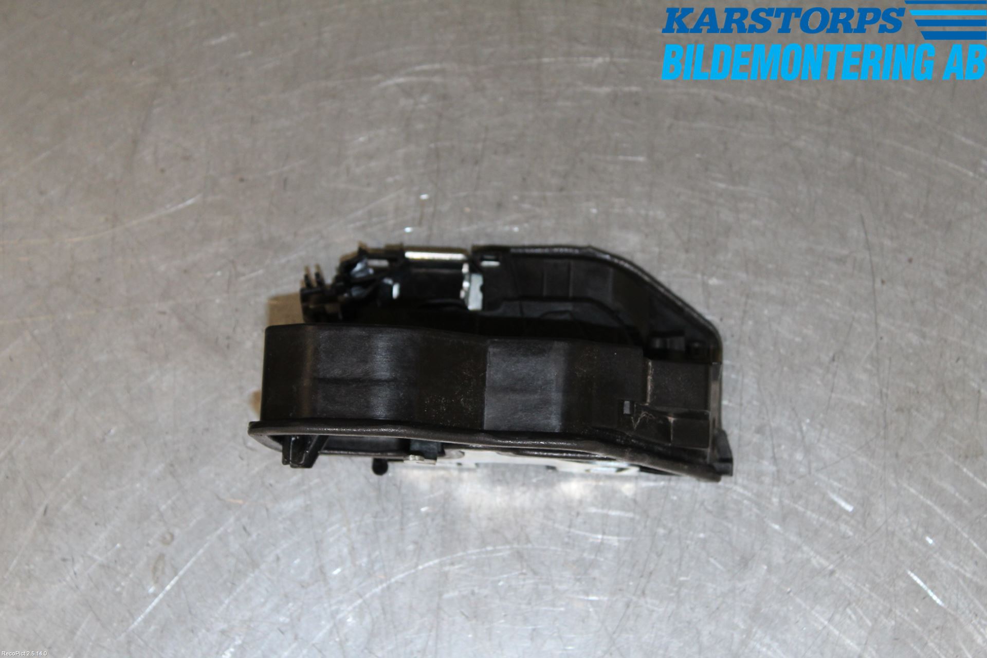 BMW X3 F25 10-17 Dørlås - Låsekasse