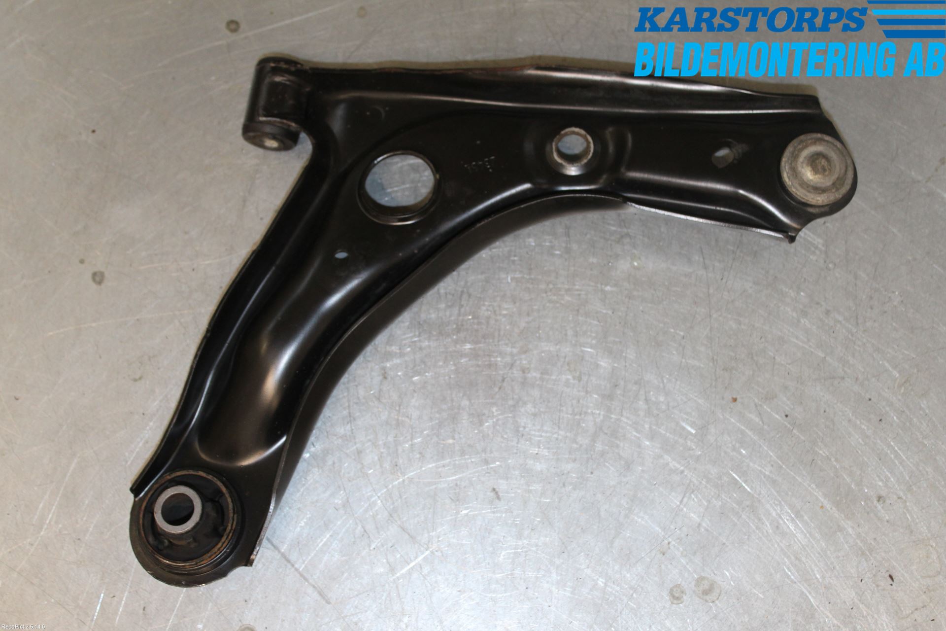 Citroen C1 14-22 Bærearm Foran Venstre Nedre