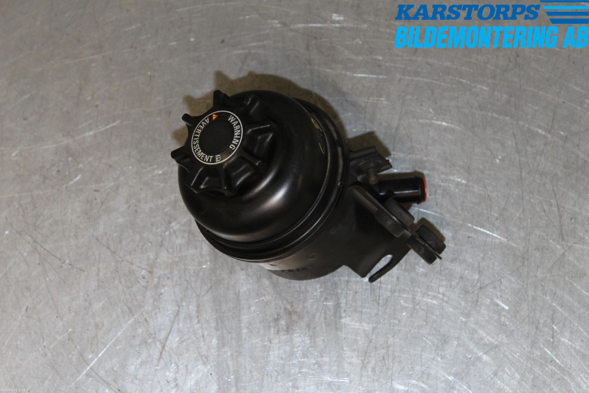 Jaguar XK8/XKR   96-06 Servo Oljebeholder