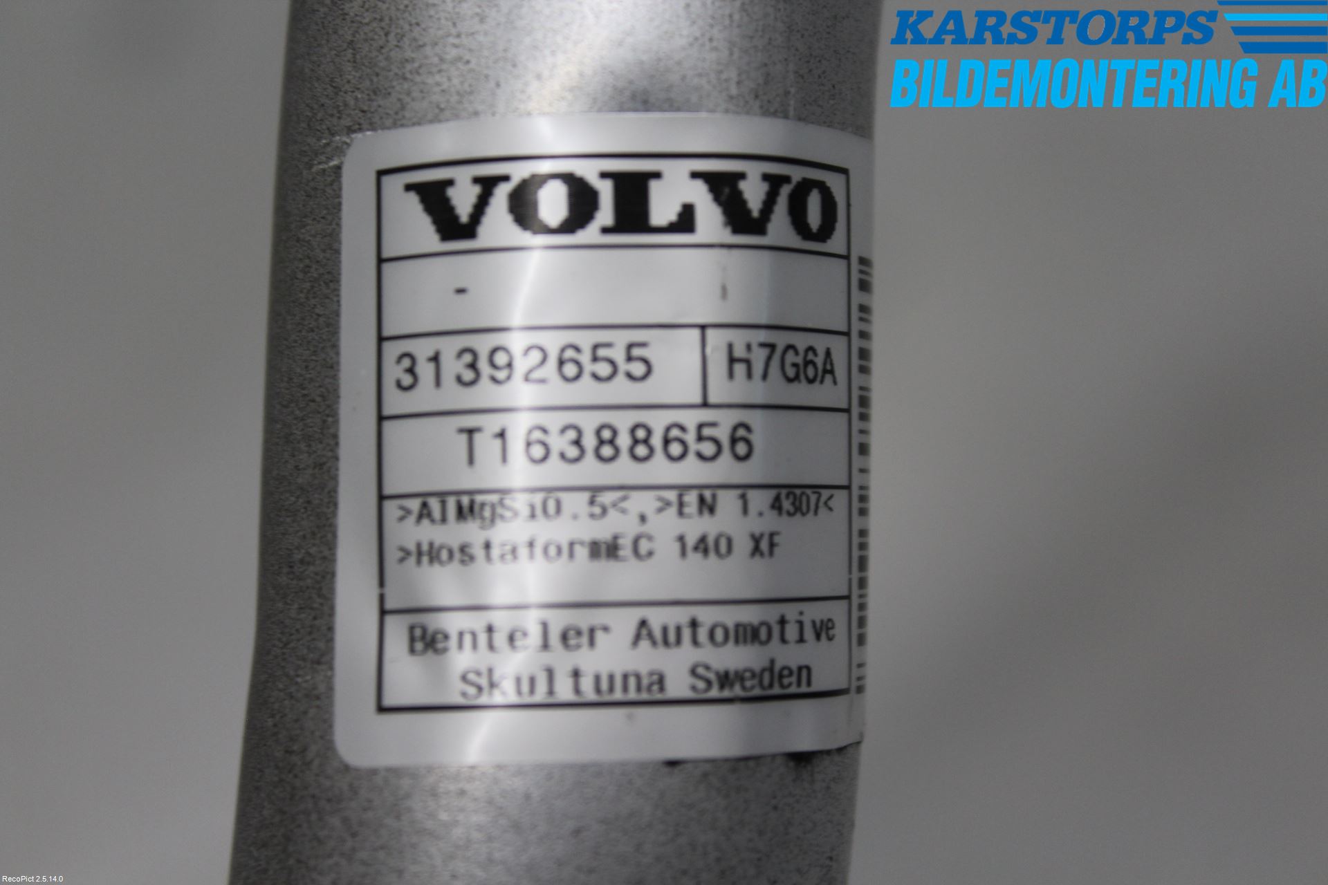 Volvo XC60 14-17 Drivstoff Påfyllingsrør - Slan