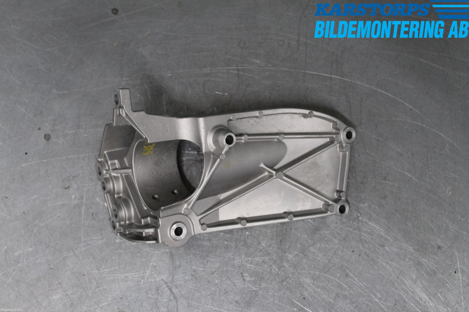 Volvo V40 12-19 Motor Feste Stål-Alu
