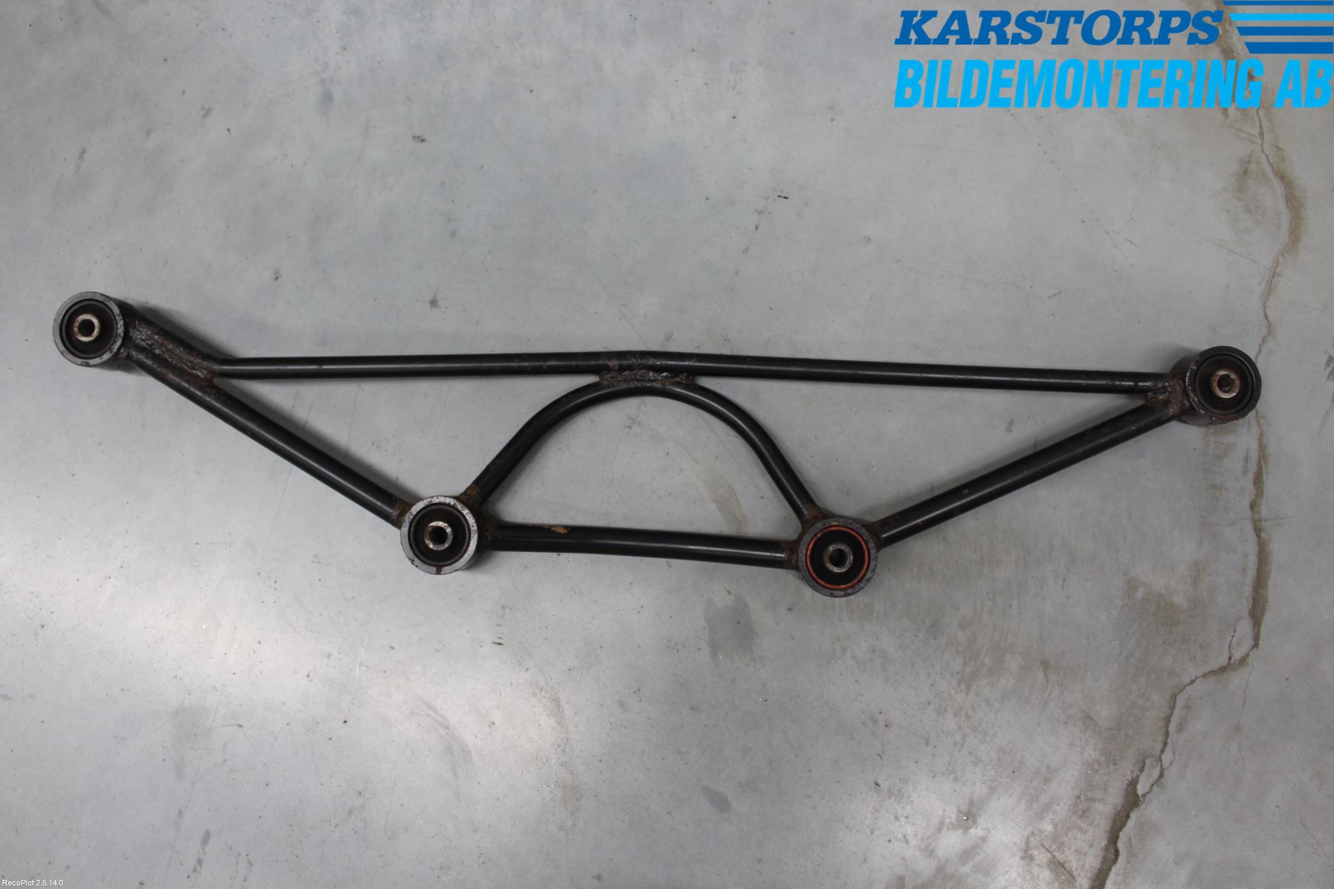 Jaguar XK8/XKR   96-06 Bakaksel Feste Travers-Ramme