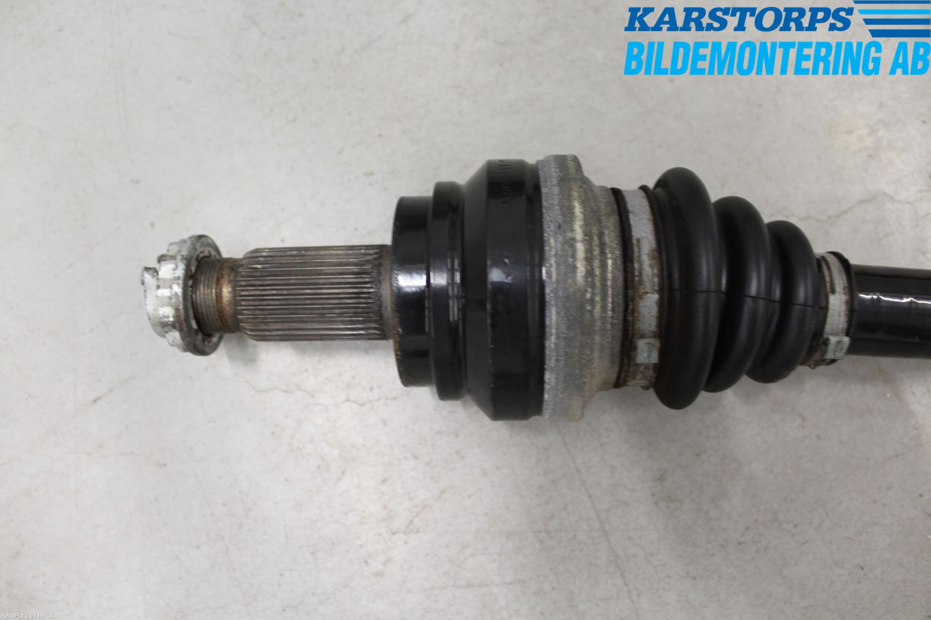 BMW 5 F10/F11/F18 09-17 Drivaksel Bak Kompl Høyre