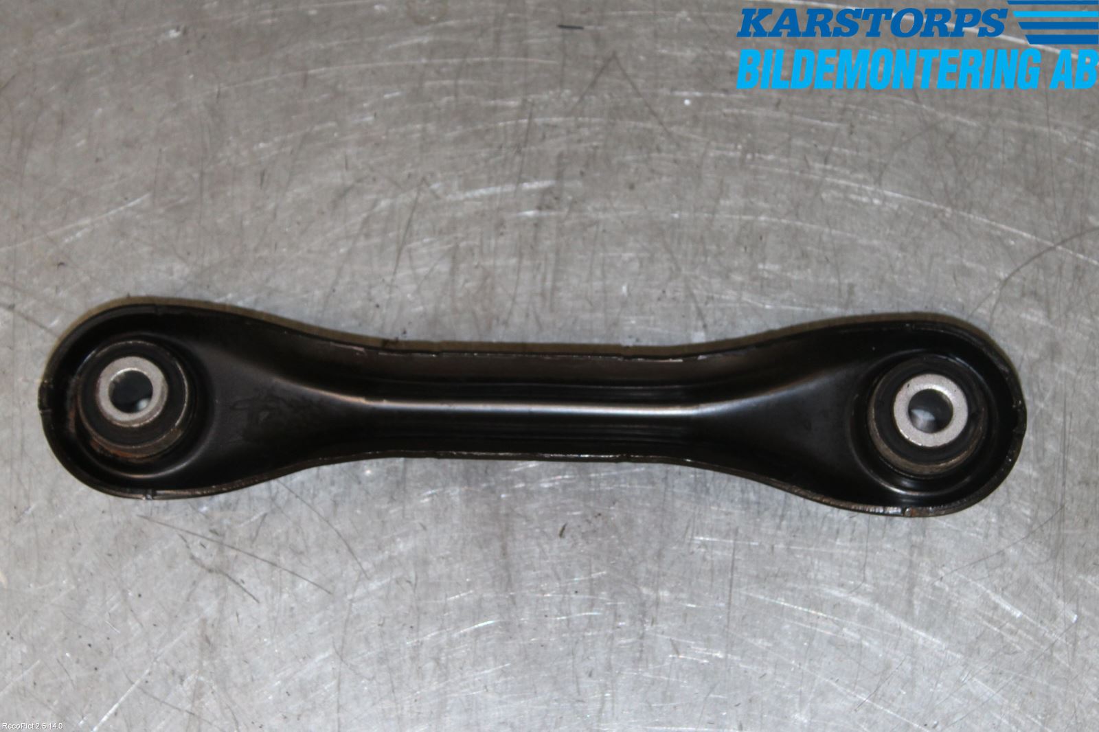 Volvo V40 12-19 Bakaksel Momentstag