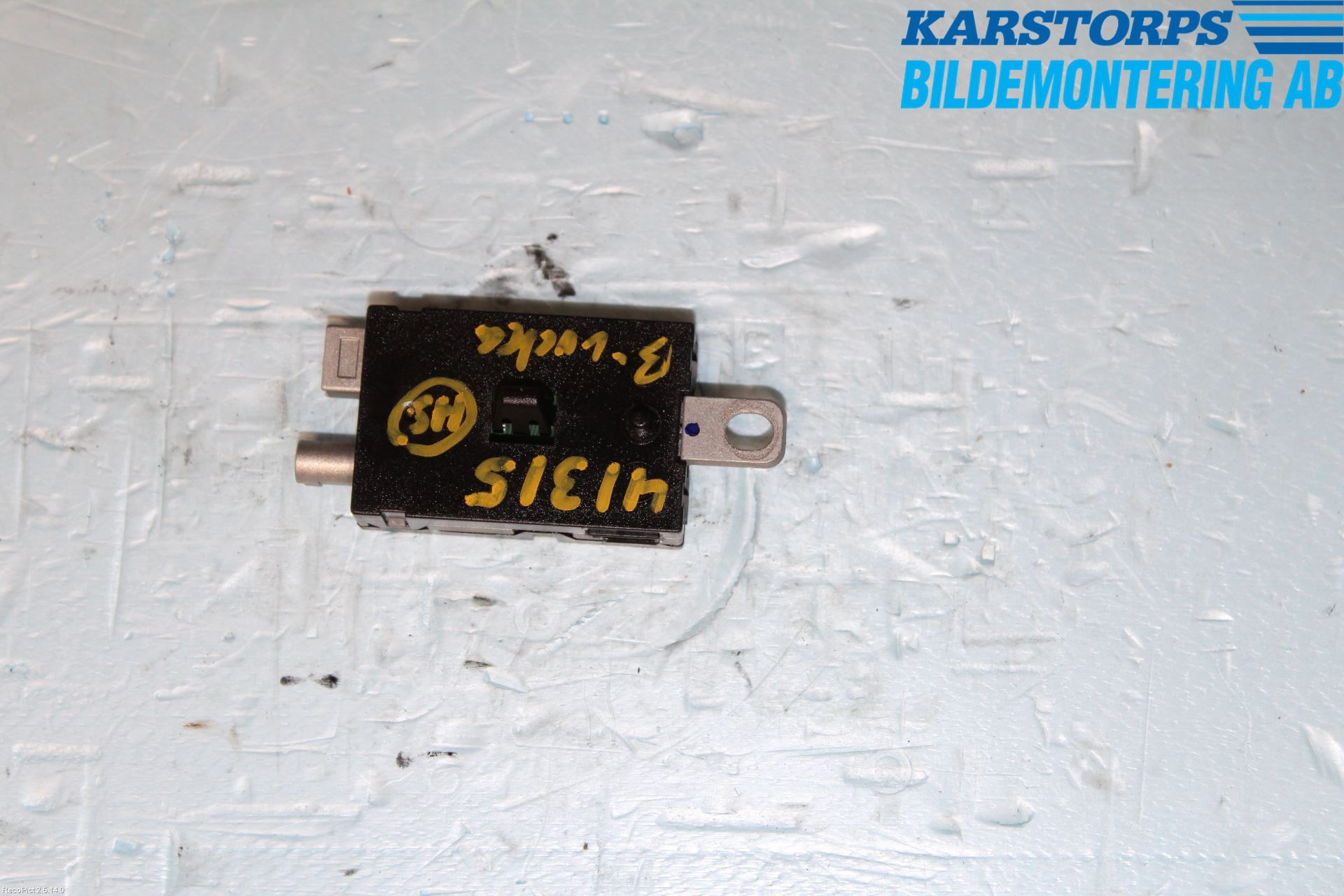 Volvo V40 12-19 Stereo Antenneforsterker