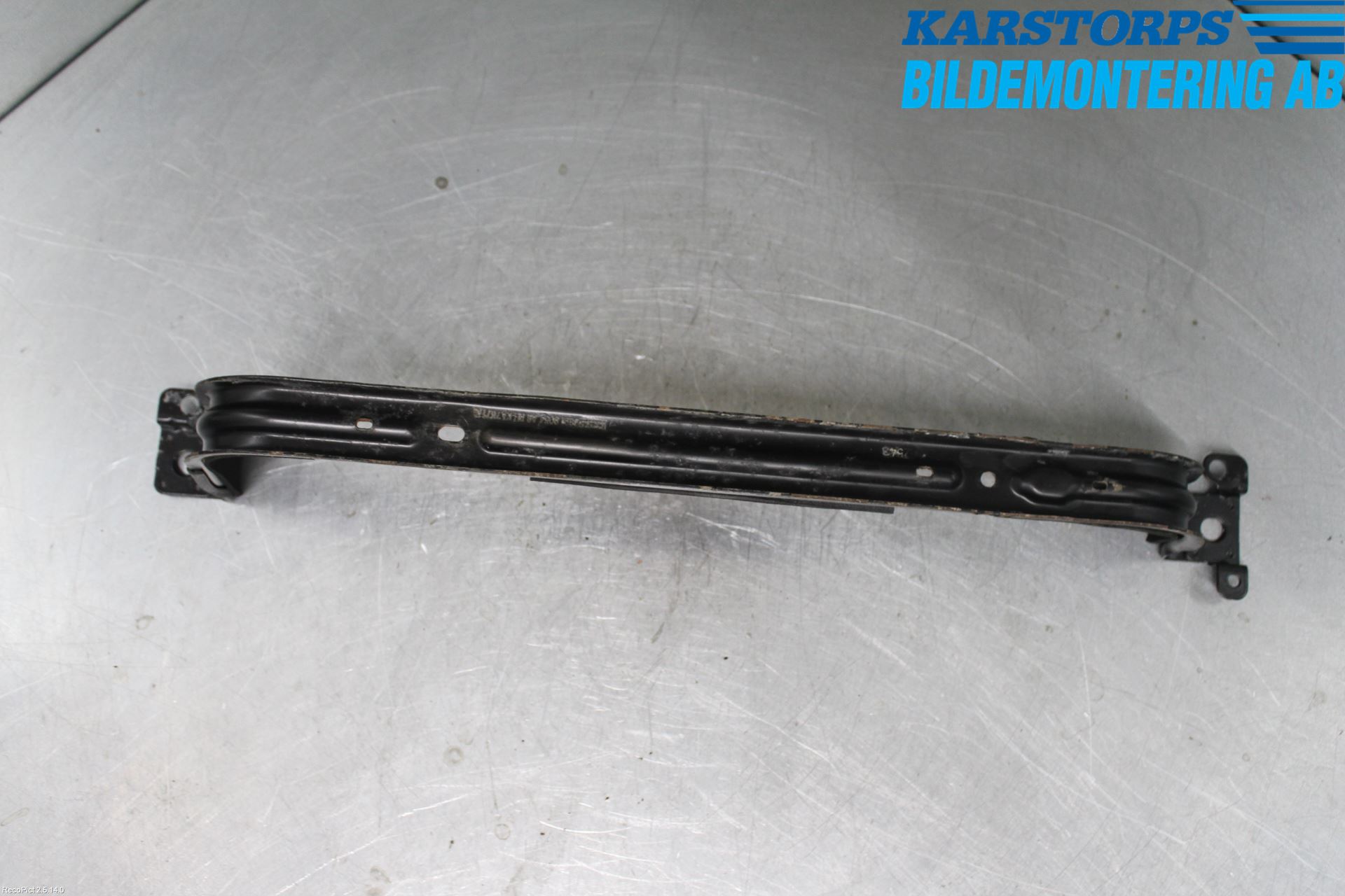 Volvo V70 14-16 Drivstofftank Bånd-Feste