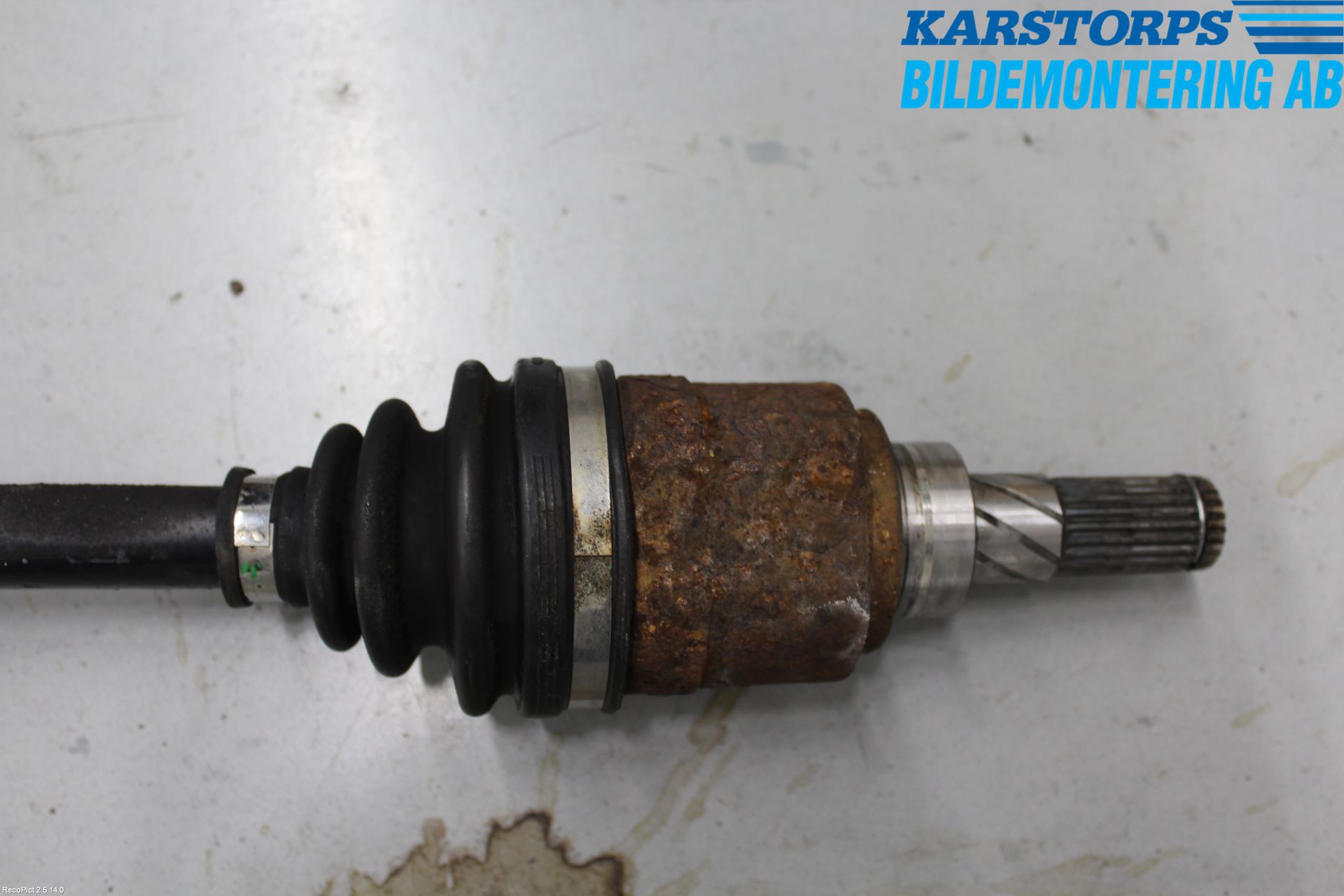 Nissan QASHQAI   07-10 Drivaksel Bak Kompl Venstre