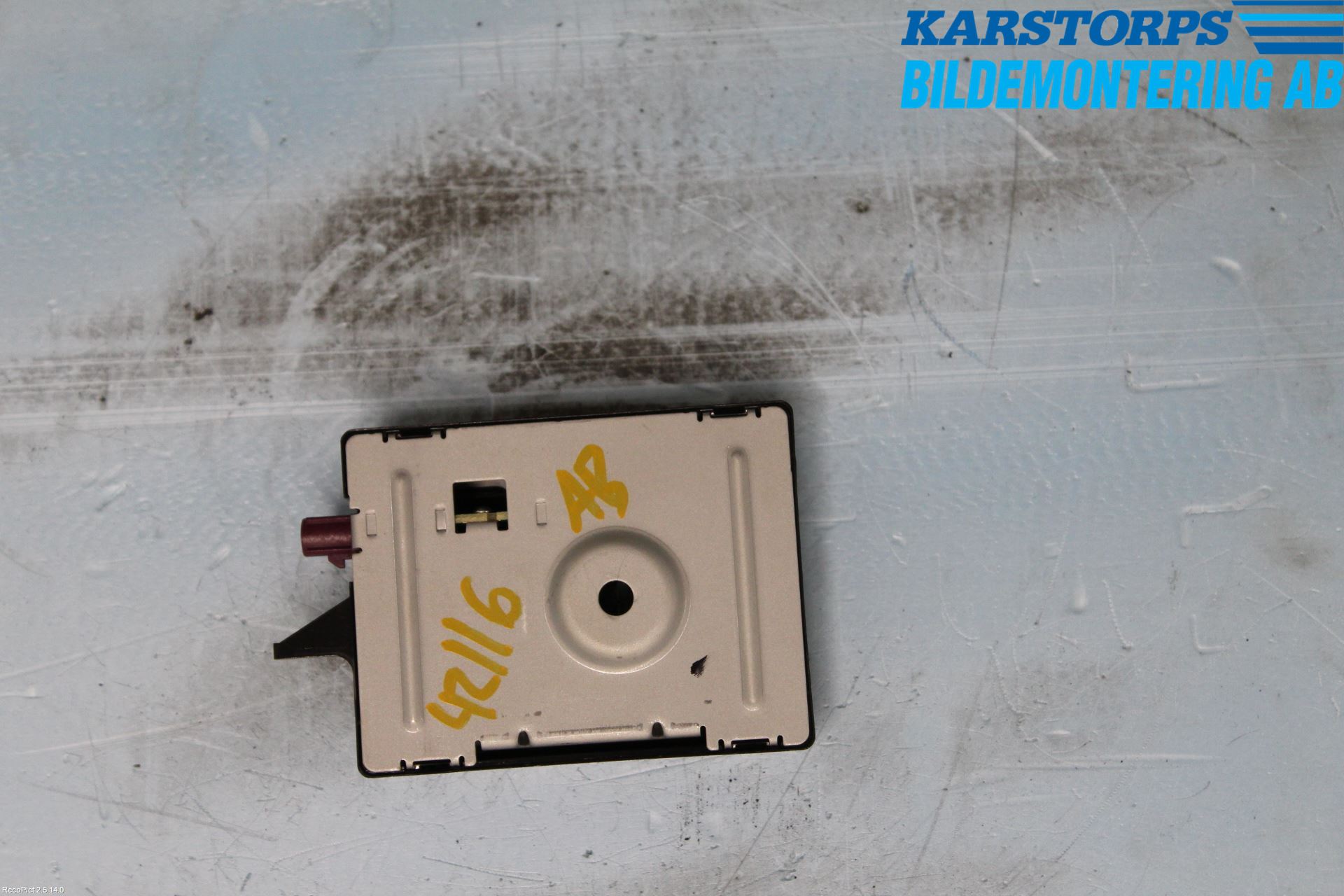 BMW 5 F10/F11/F18 09-17 Stereo Antenneforsterker