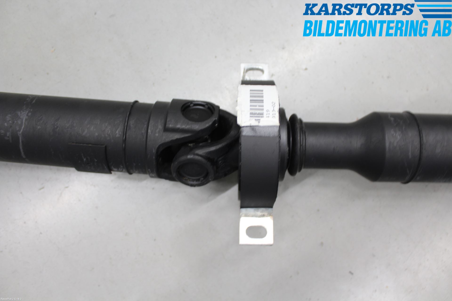 BMW 5 F10/F11/F18 09-17 Mellomaksel Kompl