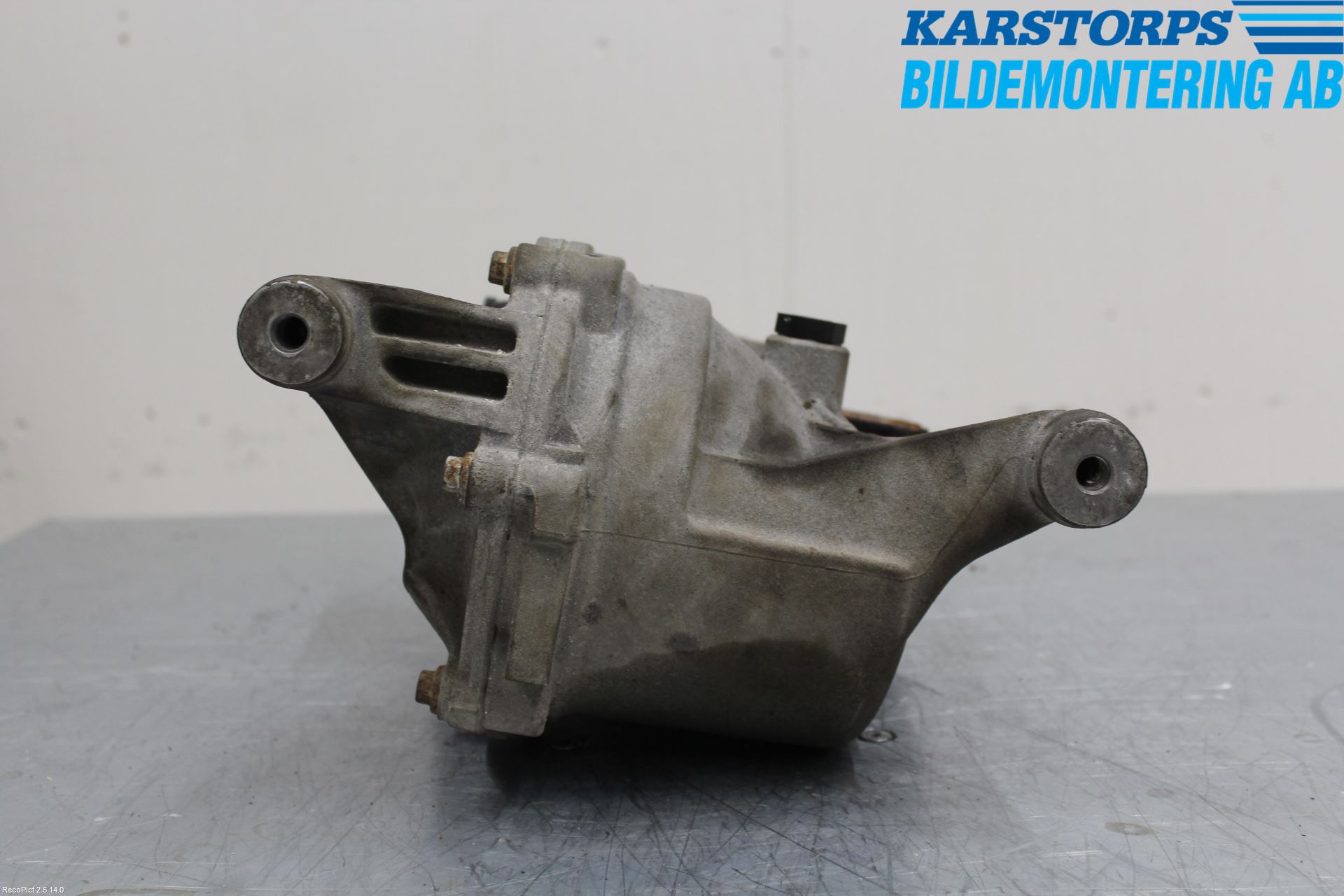 Volvo V60 11-13 Bakaksel Kardang Bak -Diff