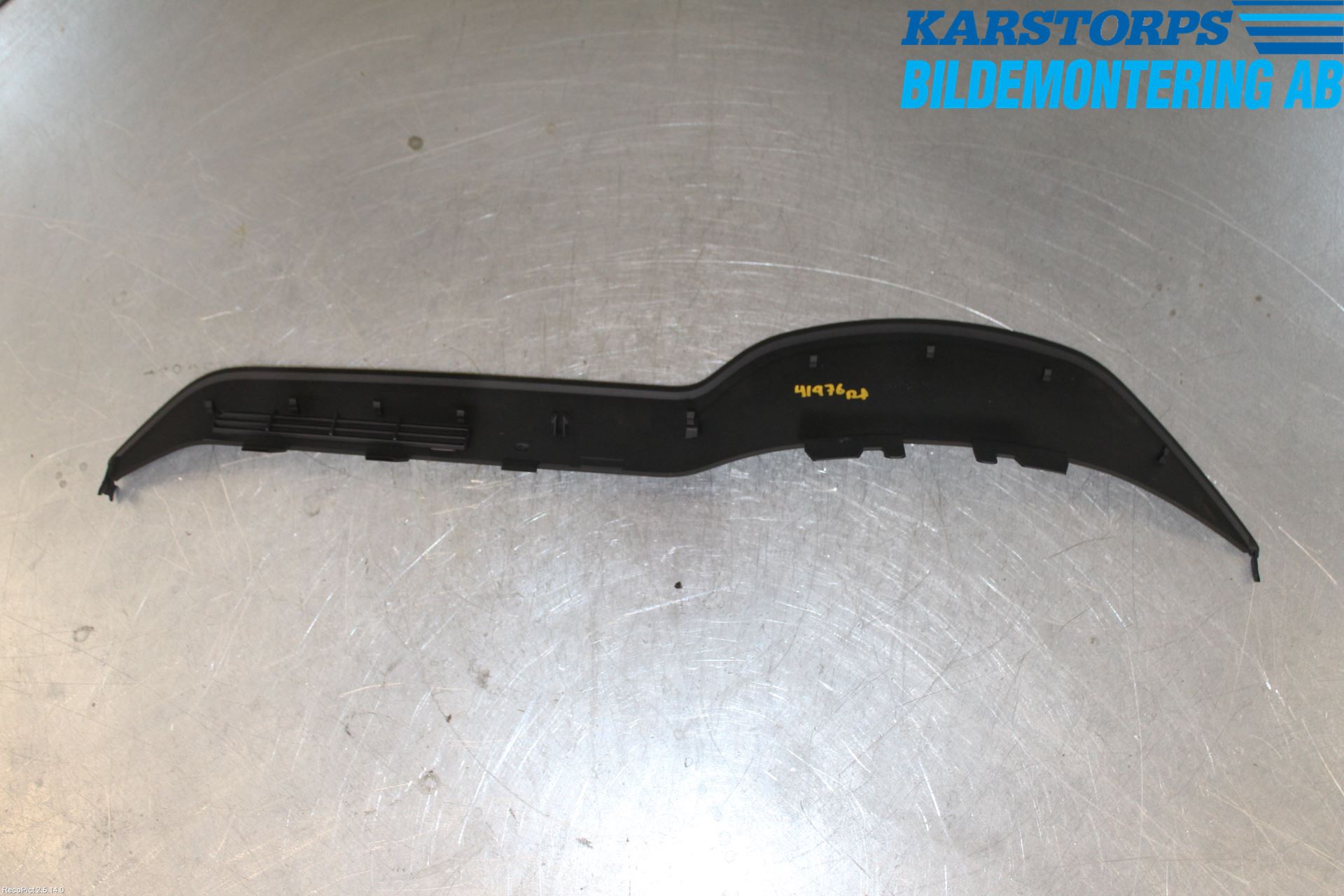 Mercedes-Benz MB C-KLASS (W204) 07-15 Instrument Ramme