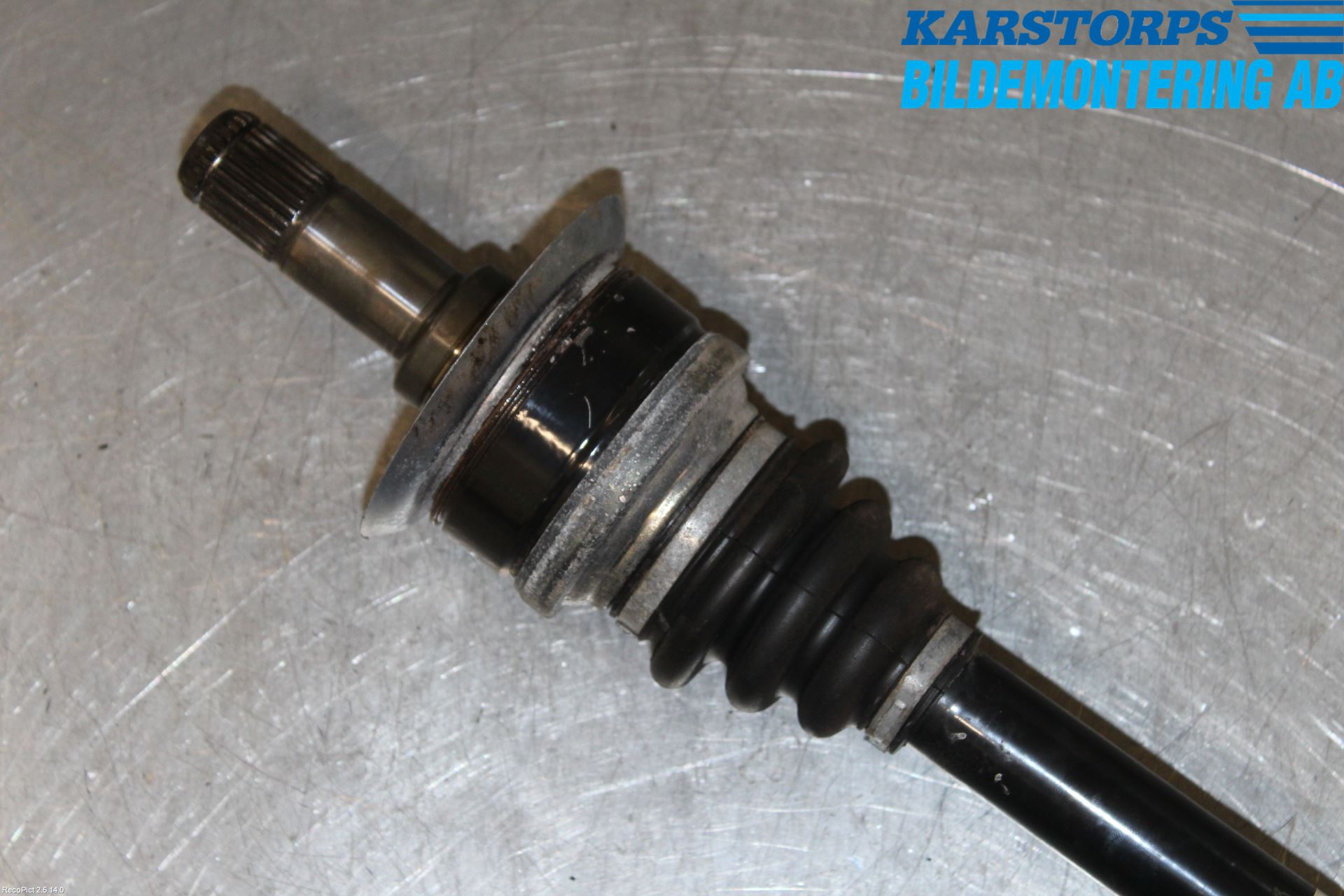 BMW 5 F10/F11/F18 09-17 Drivaksel Bak Kompl Venstre