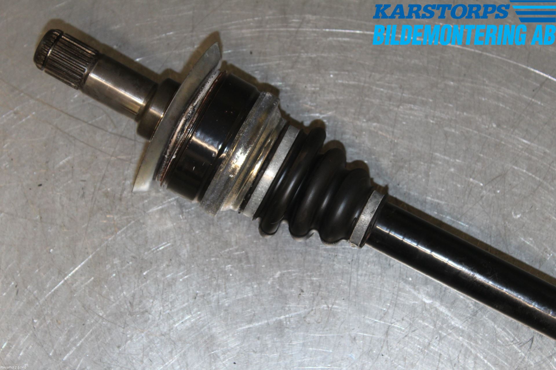 BMW 5 F10/F11/F18 09-17 Drivaksel Bak Kompl Høyre