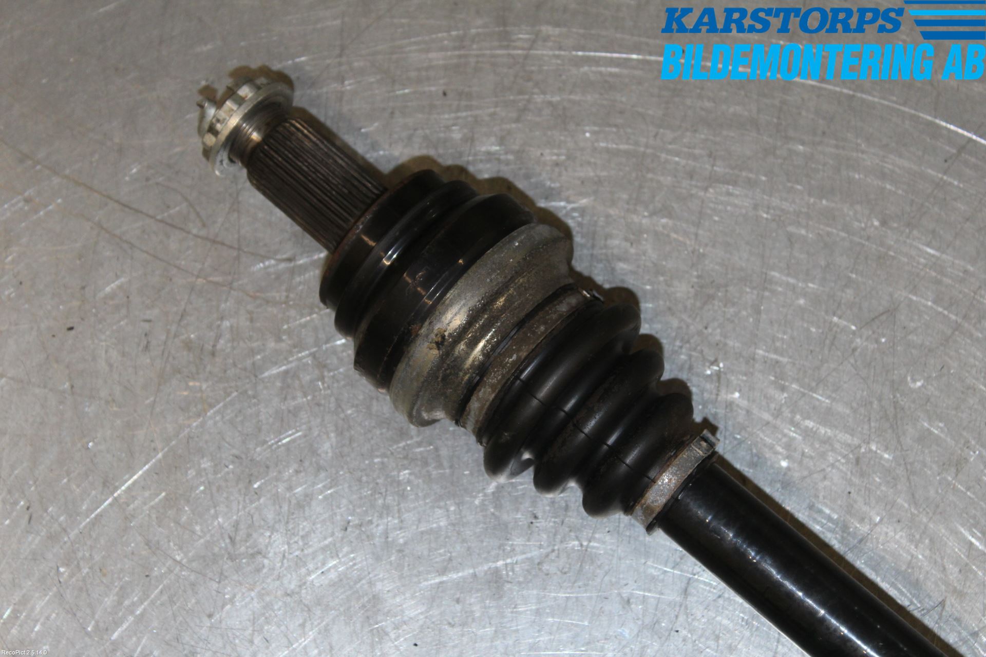 BMW 5 F10/F11/F18 09-17 Drivaksel Bak Kompl Høyre