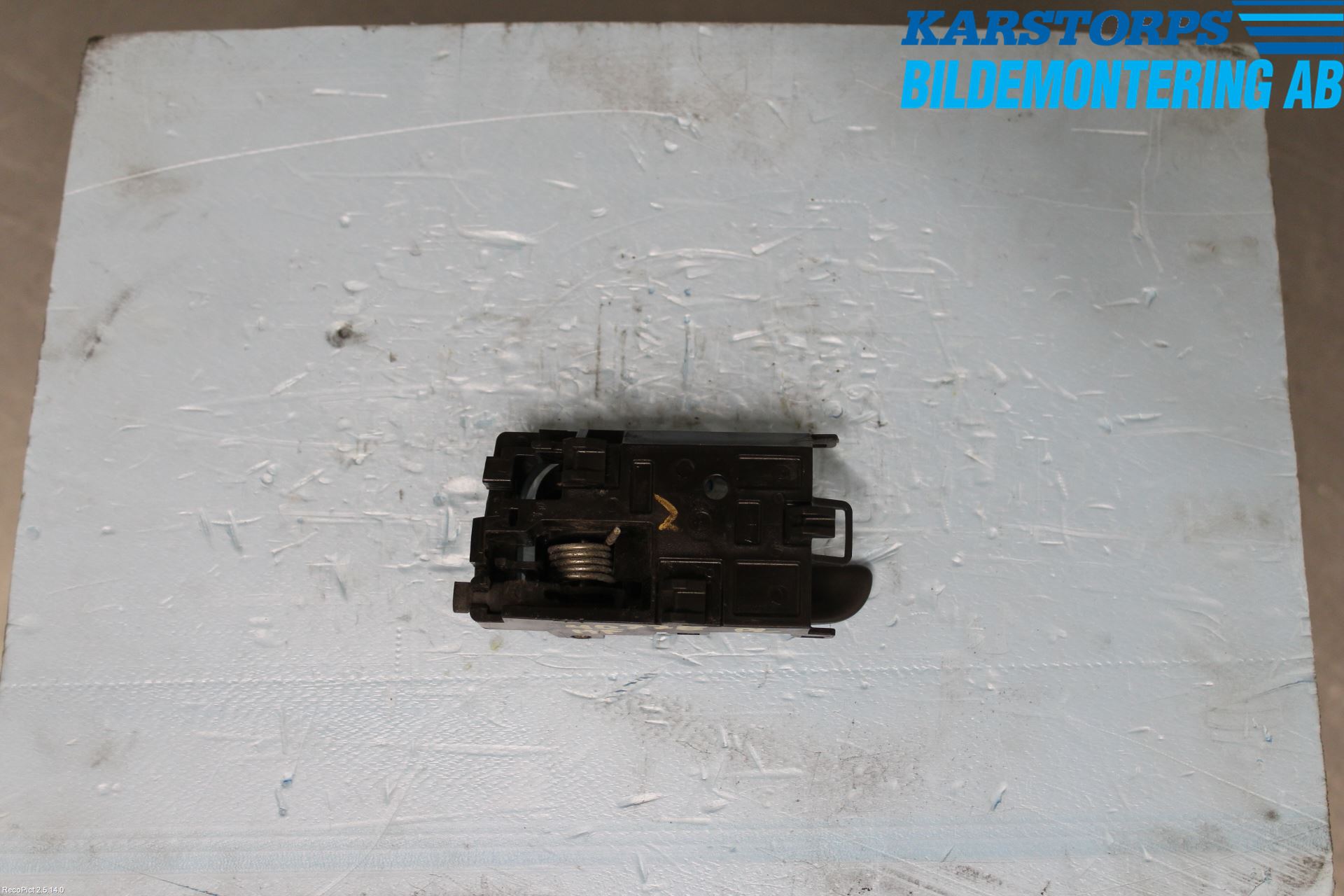 Nissan ALMERA    00-06 Innr Dørhandtak H Indre