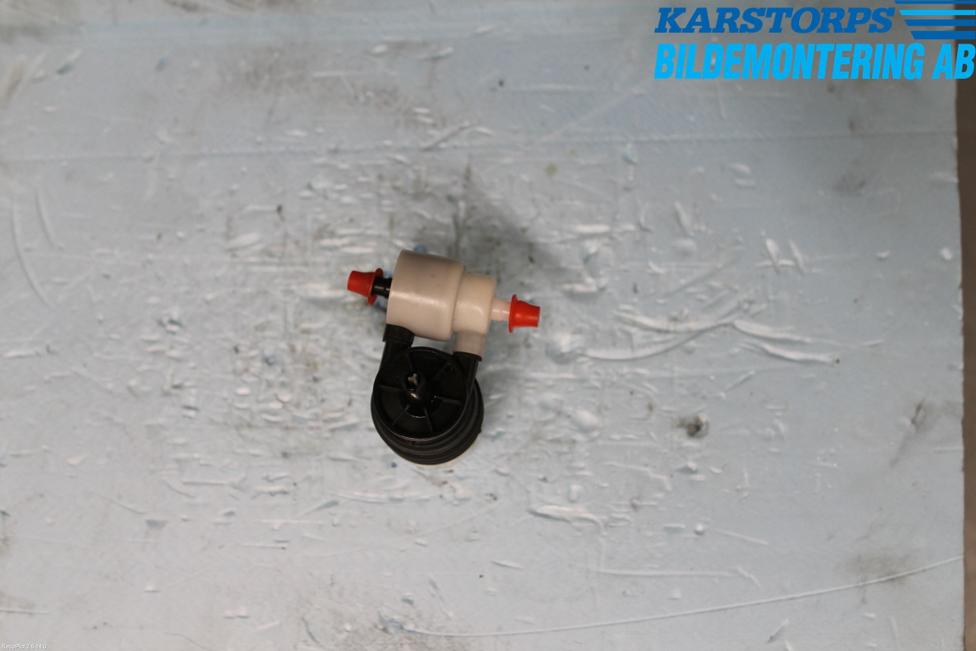Mercedes-Benz MB C-KLASS (W205) 14-21 Spylerpumpe Frontrute