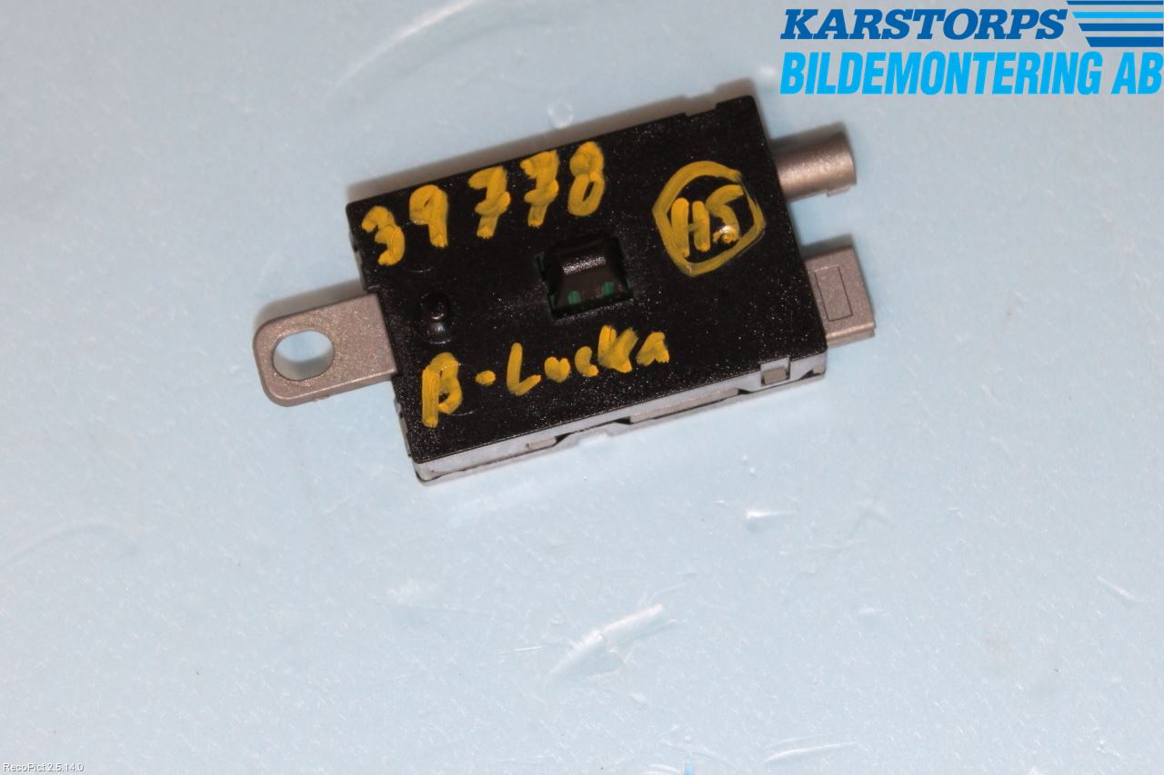Volvo V40 12-19 Stereo Antenneforsterker
