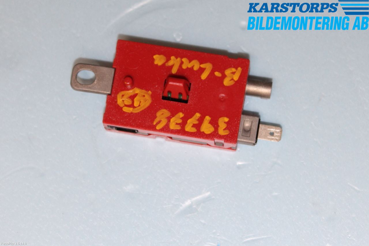 Volvo V40 12-19 Stereo Antenneforsterker