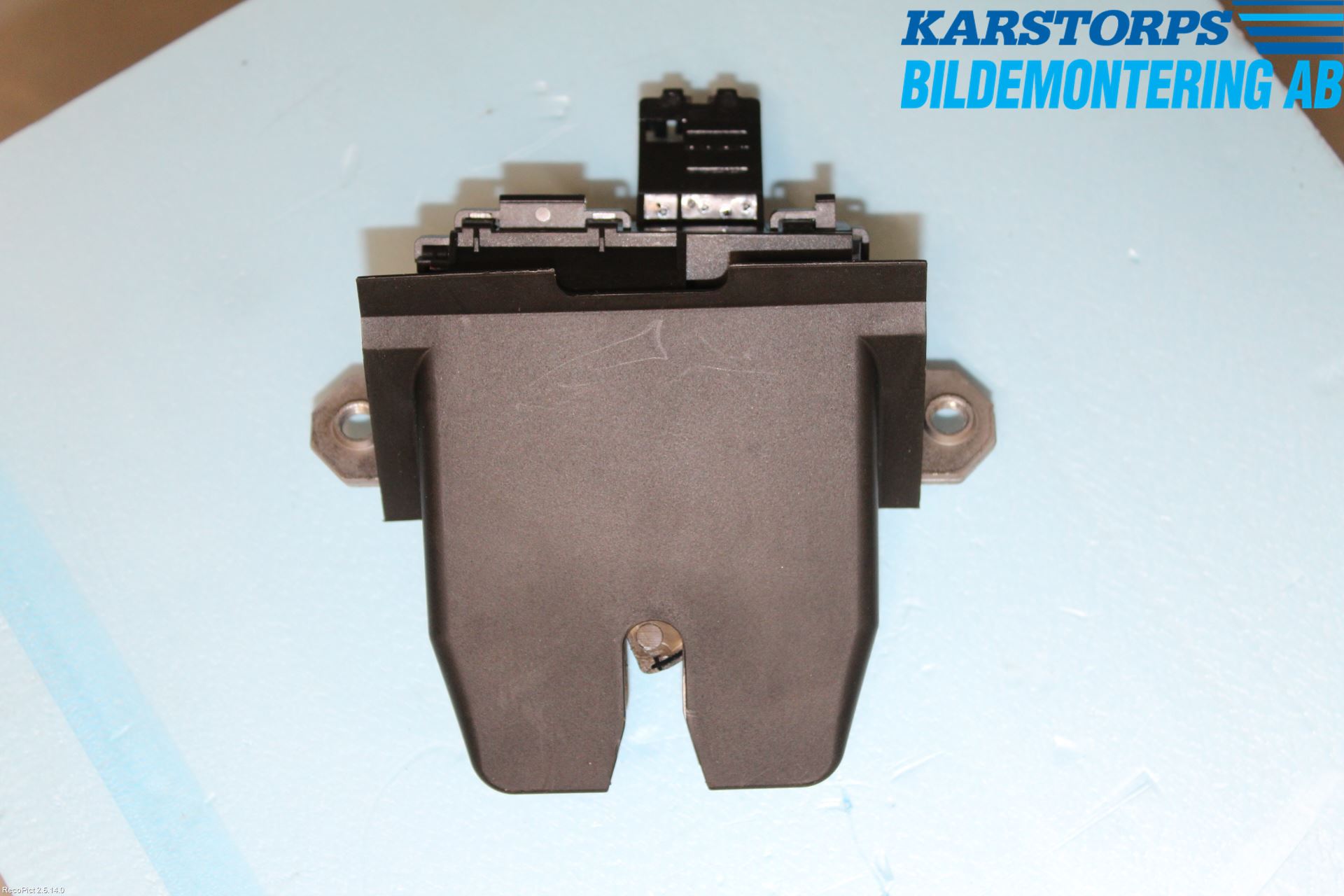 Volvo V40 12-19 Bakluke-Lokk Låsekasse