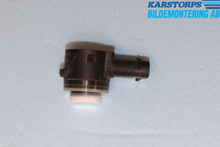 Mercedes-Benz MB C-KLASS (W205) 14-21 Sensor Parkering Front