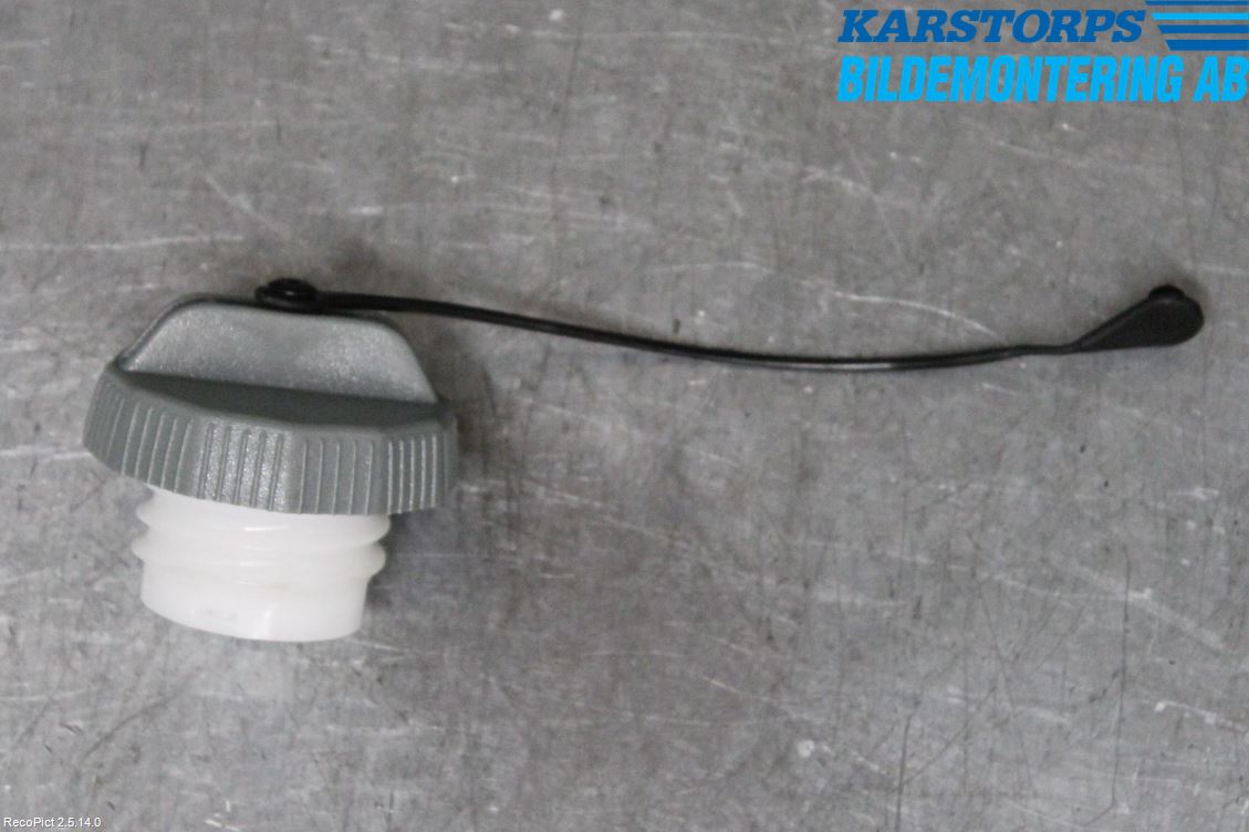 Mitsubishi L200 16-23 Drivstoff Tanklokk