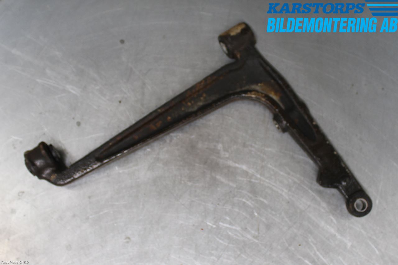Volkswagen VW TRANSP/CARAVELLE (T4) 91-03 Bærearm Foran Venstre Nedre